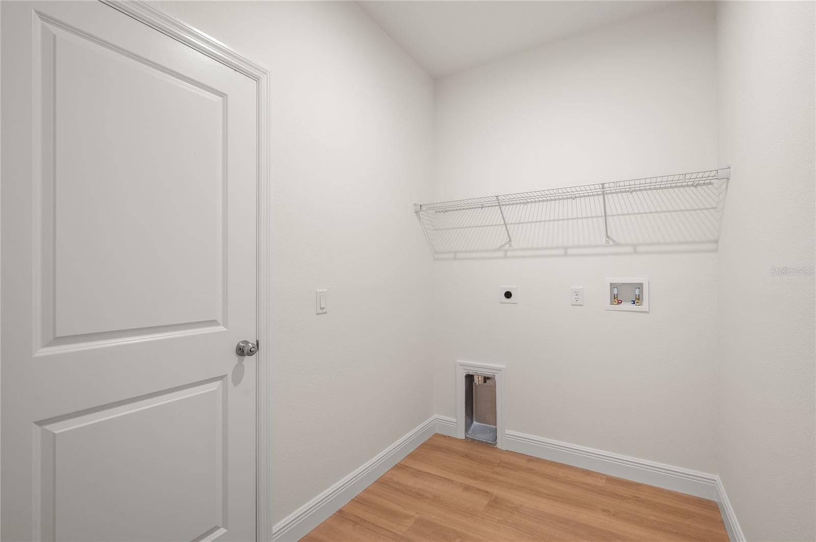 Single Family Residence at 132 11TH AVE, OSTEEN, photo 18 of 39