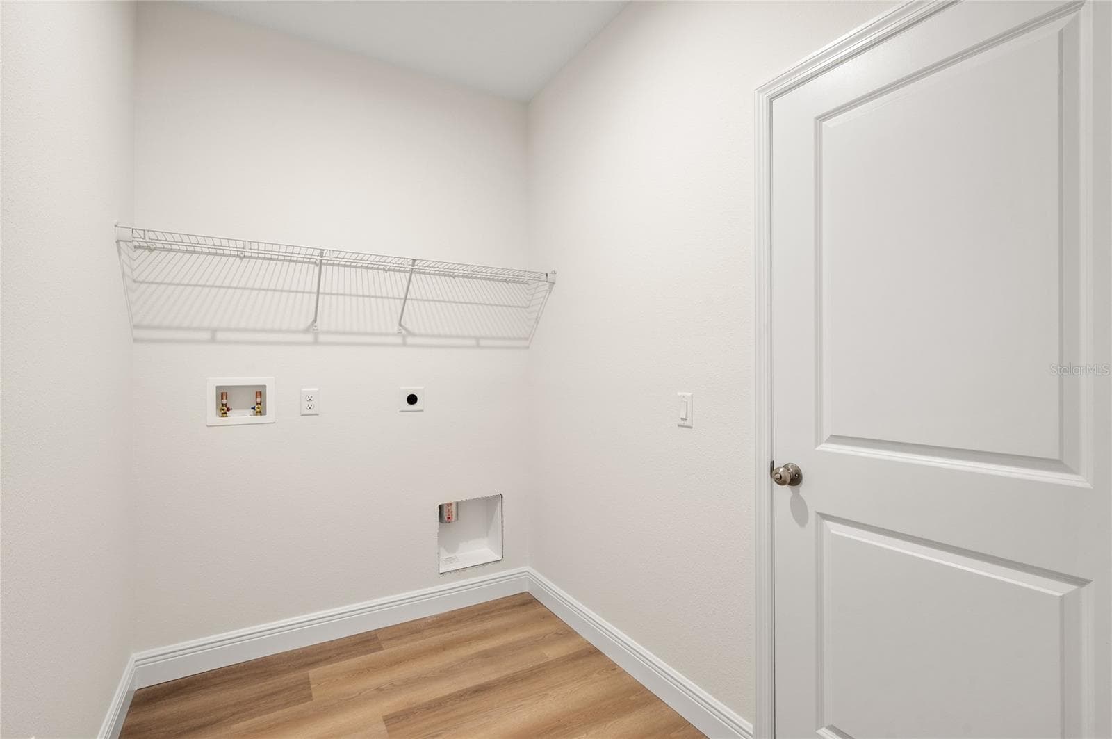 Single Family Residence at 136 11TH AVE, OSTEEN, photo 18 of 37