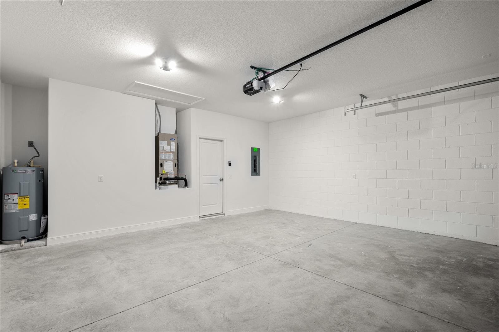 Single Family Residence at 136 11TH AVE, OSTEEN, photo 31 of 37
