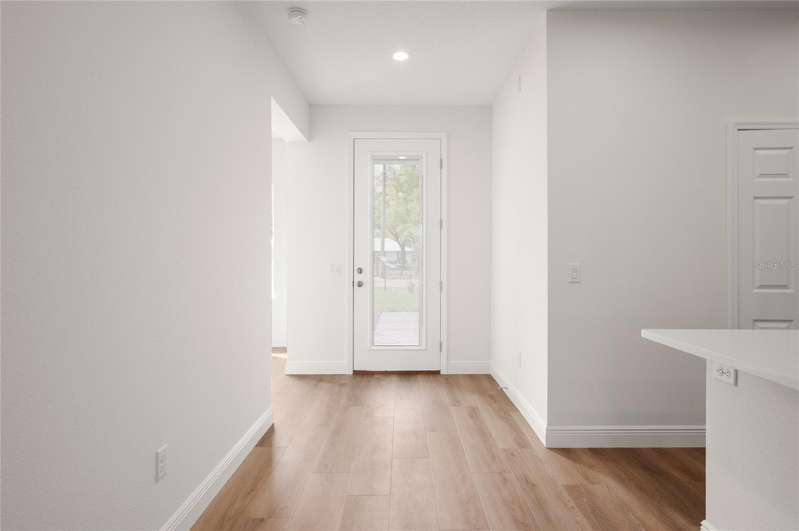 Single Family Residence at 140 11TH AVE, OSTEEN, photo 4 of 34