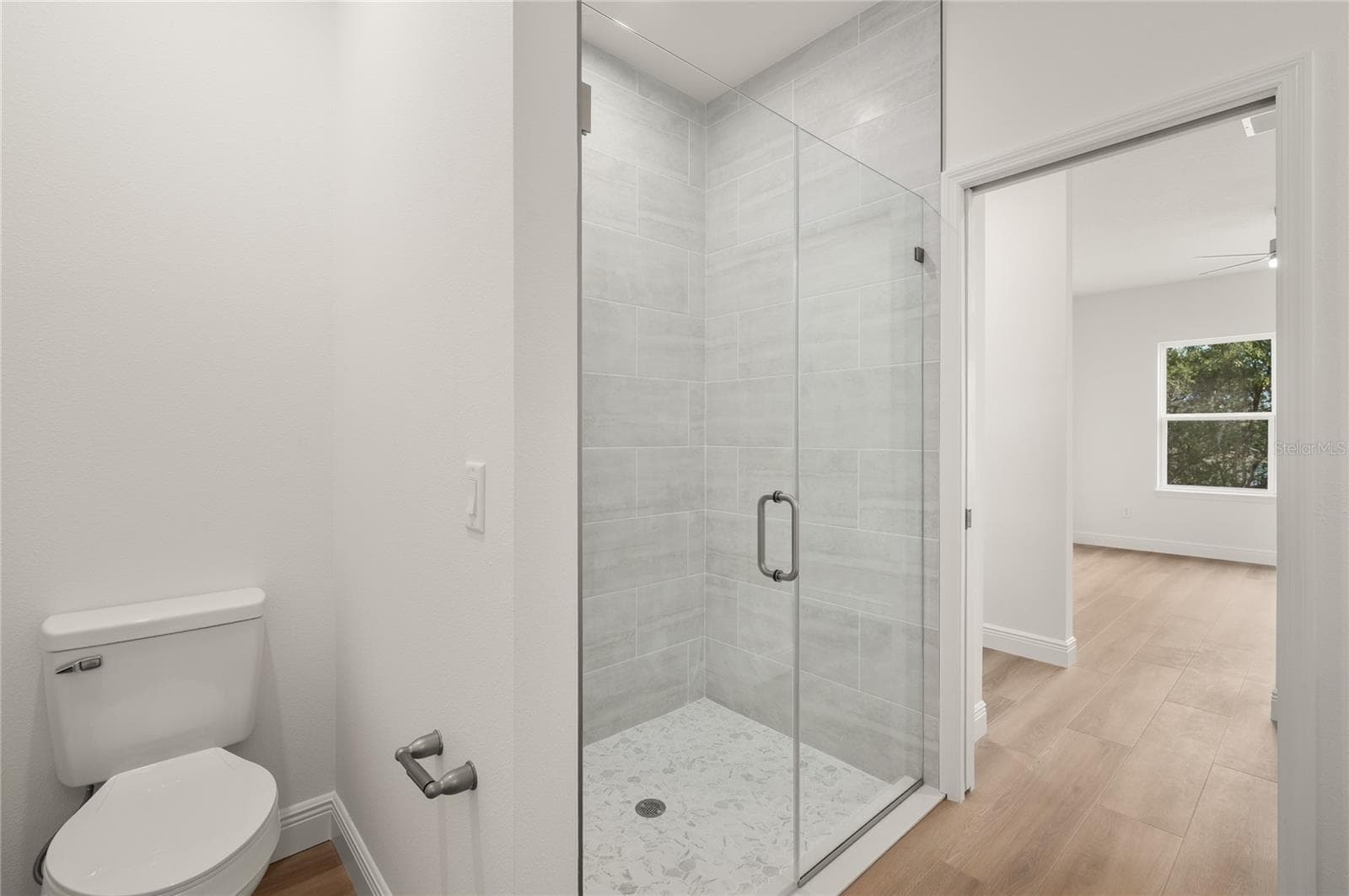 Single Family Residence at 140 11TH AVE, OSTEEN, photo 21 of 34