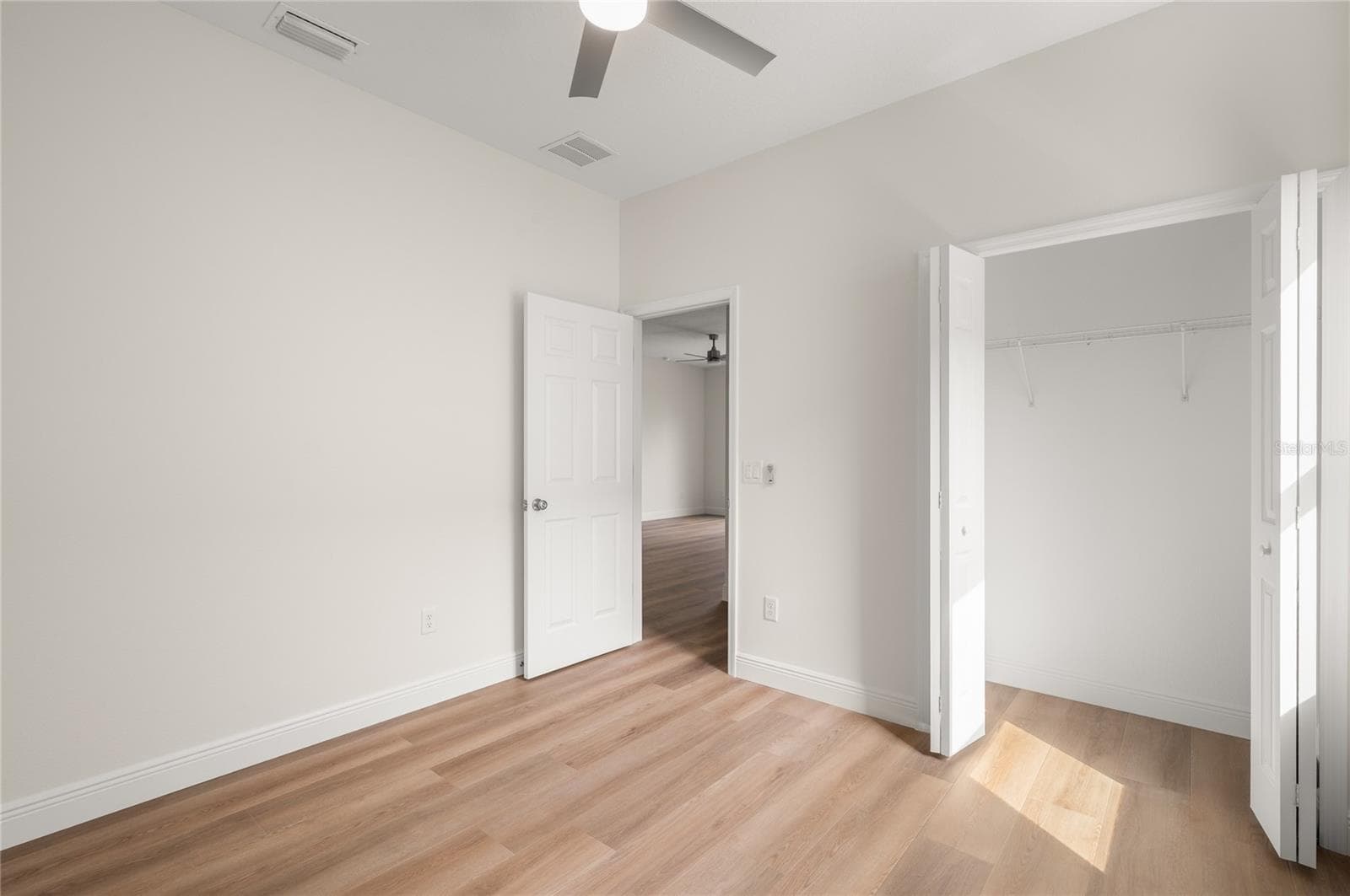 Single Family Residence at 140 11TH AVE, OSTEEN, photo 28 of 34