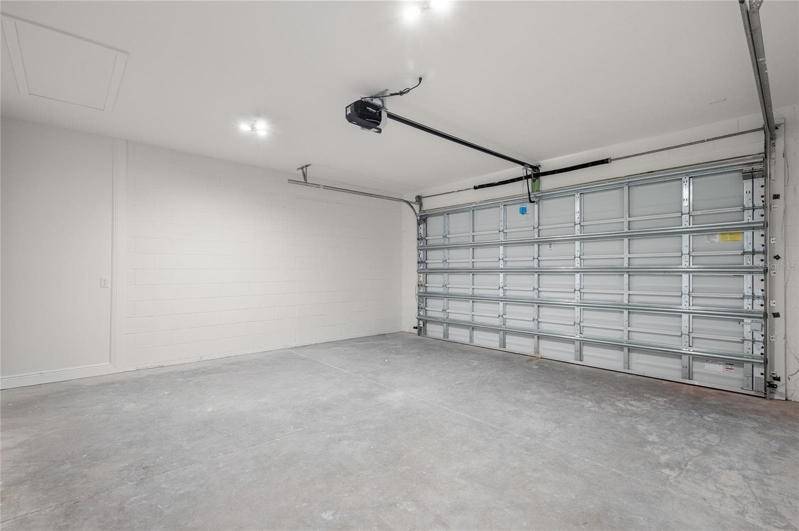 Single Family Residence at 140 11TH AVE, OSTEEN, photo 29 of 34