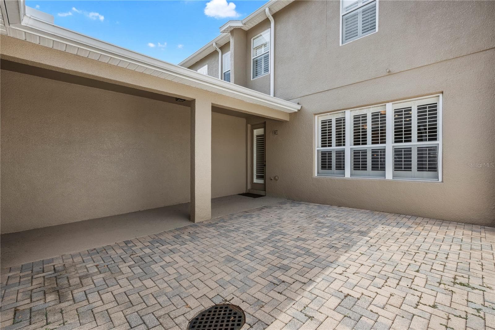 Oversized patio - 573 SHINING ARMOR LN, LONGWOOD