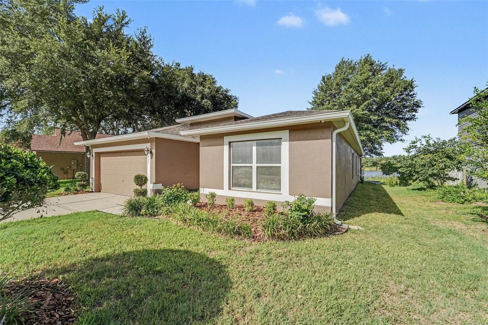 Single Family Residence at 817 LAKE DOE BLVD, APOPKA, photo 3 of 30