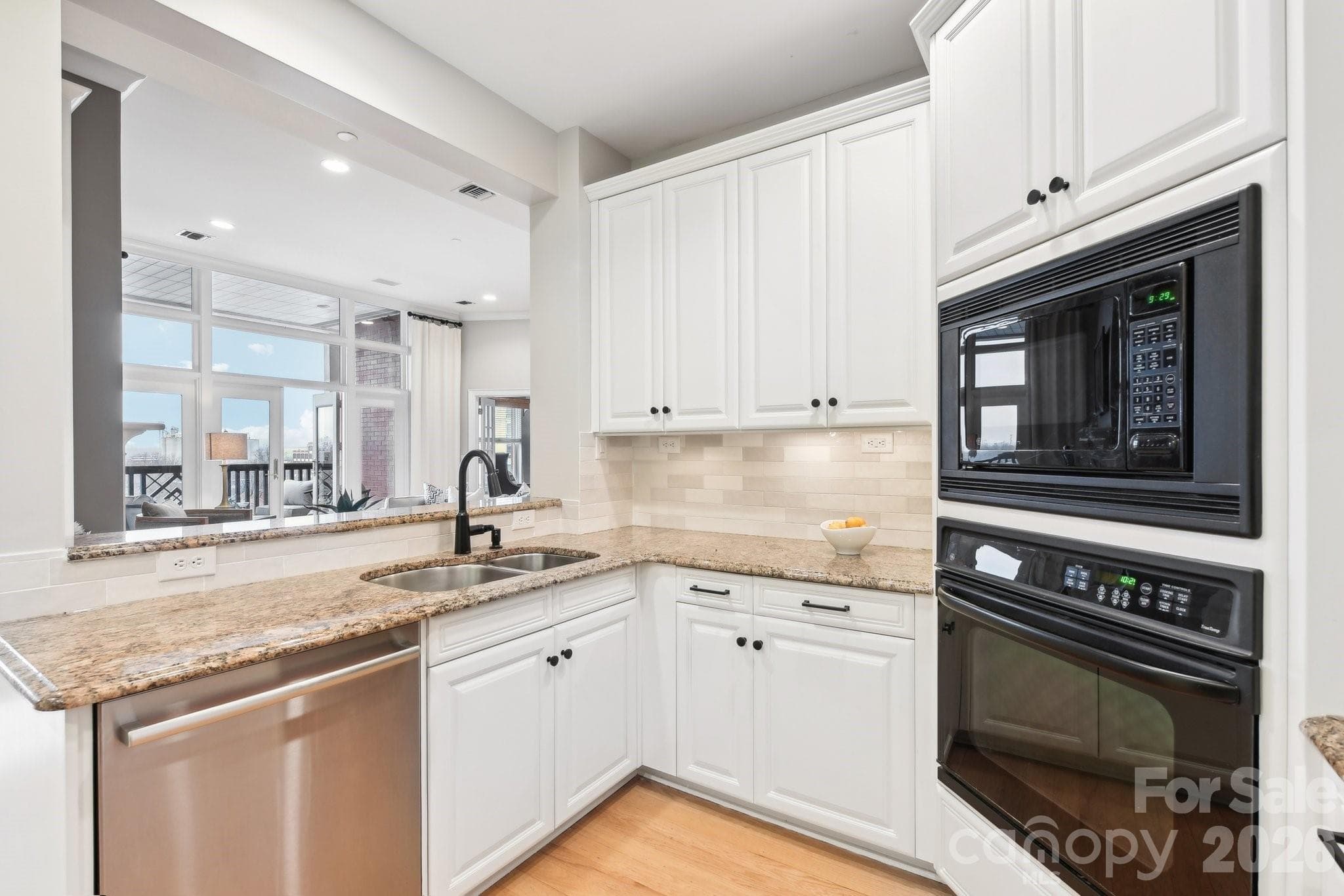 Condominium at 572 N Church Street, Charlotte, photo 9 of 28