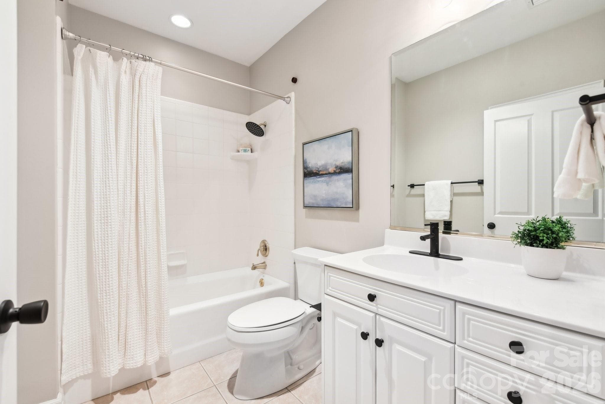 Condominium at 572 N Church Street, Charlotte, photo 13 of 28
