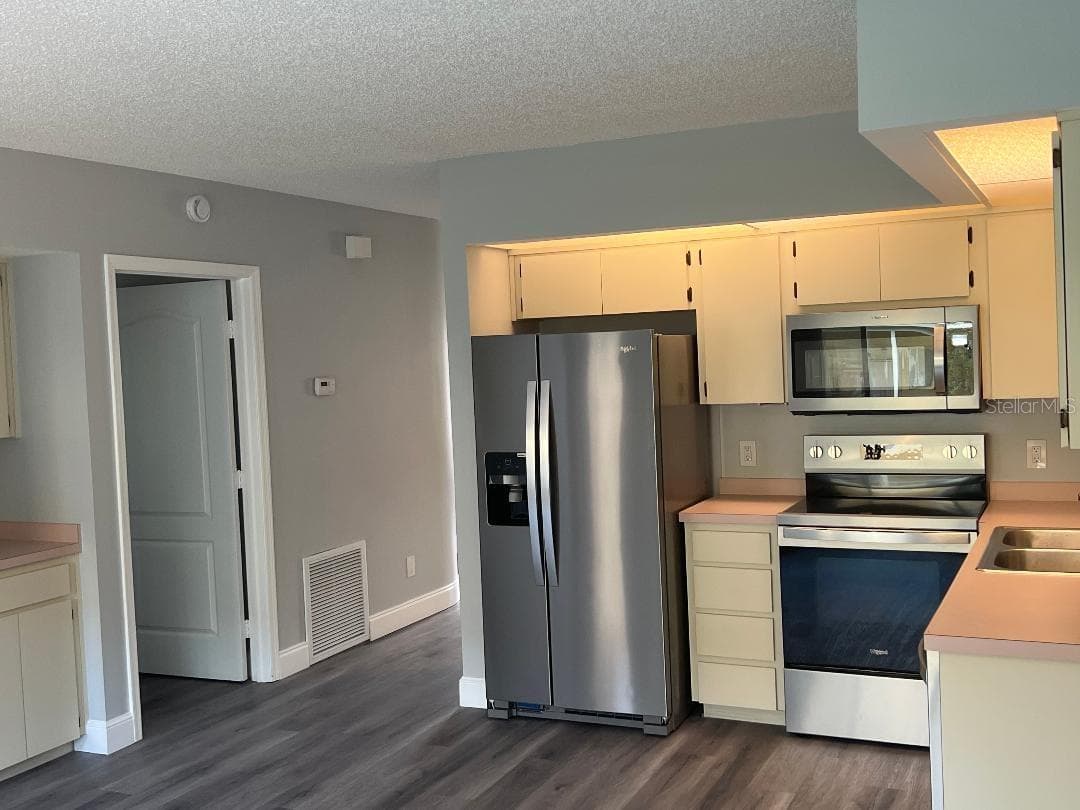 Condominium at 2294 BELGIAN LN #14, CLEARWATER, photo 7 of 36
