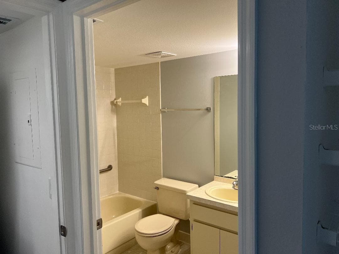 Condominium at 2294 BELGIAN LN #14, CLEARWATER, photo 24 of 36