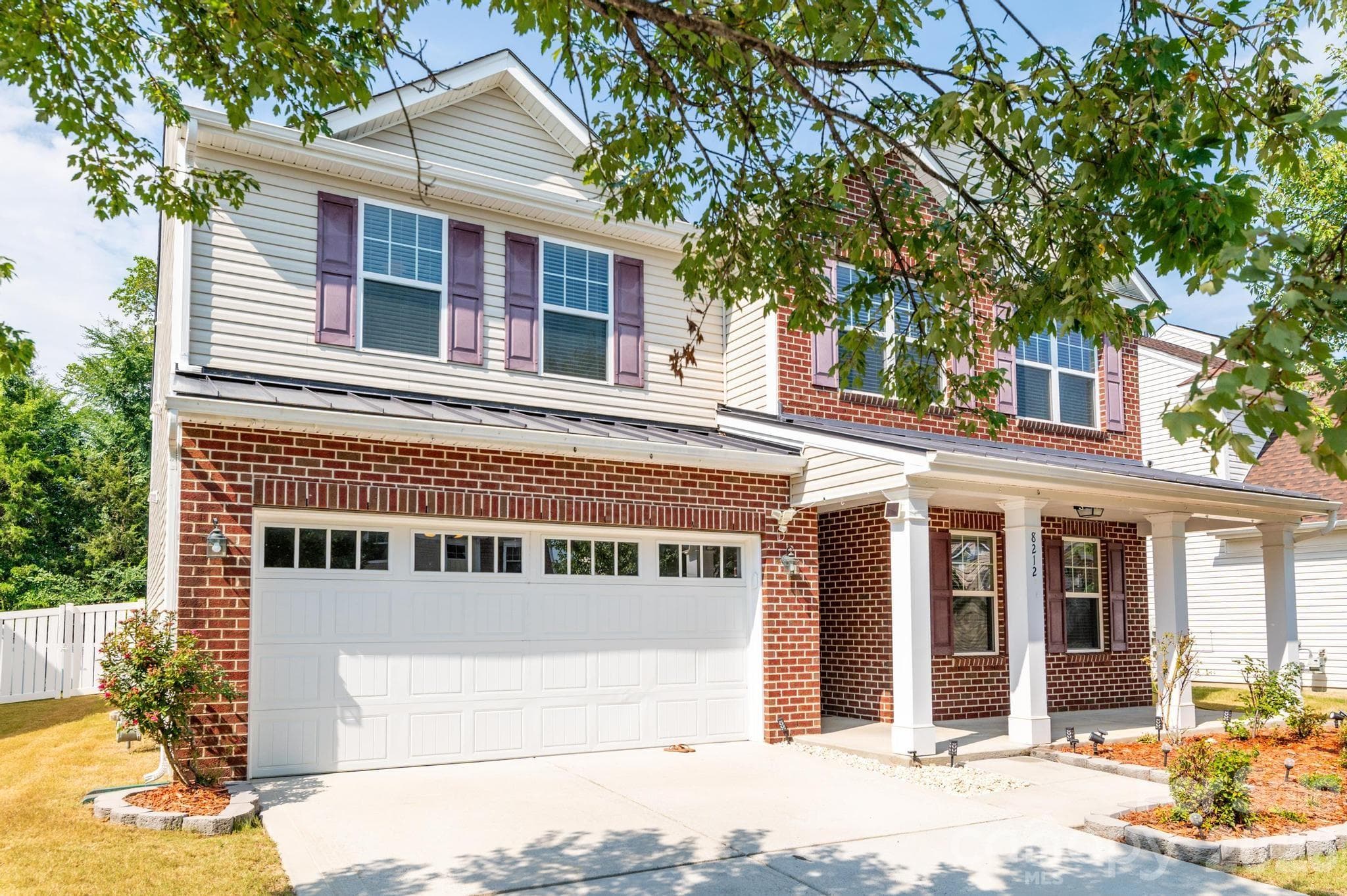 Single Family Residence at Charlotte, photo 2 of 40