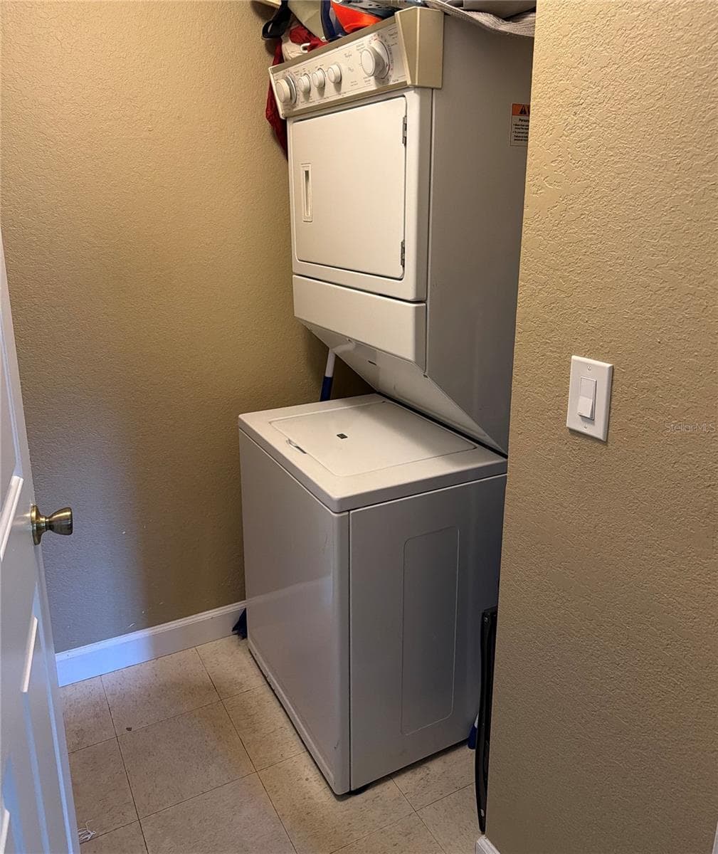 Condominium at 2600 ROBERT TRENT JONES DR #914, ORLANDO, photo 9 of 22