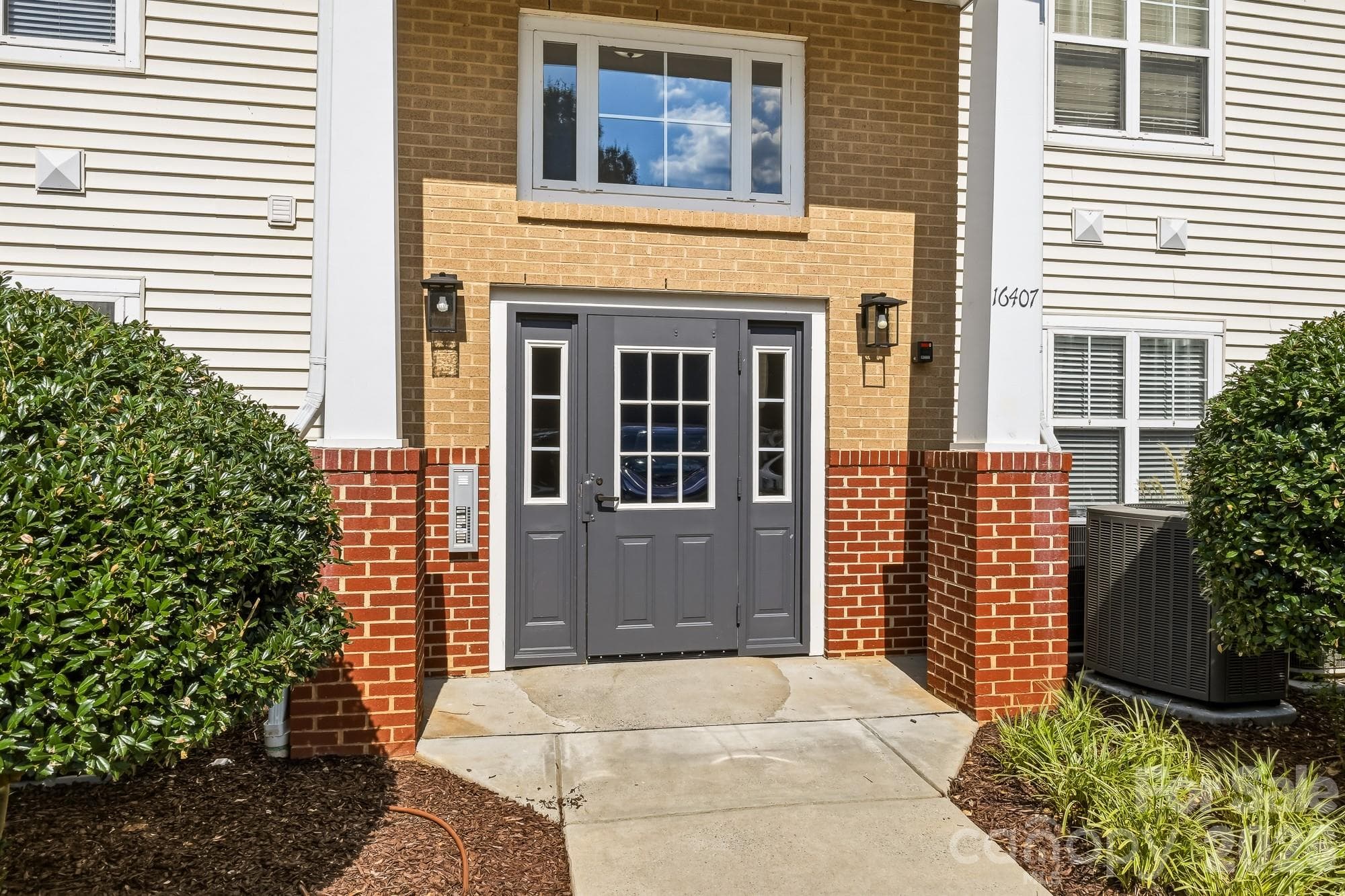 Condominium at Charlotte, photo 26 of 29