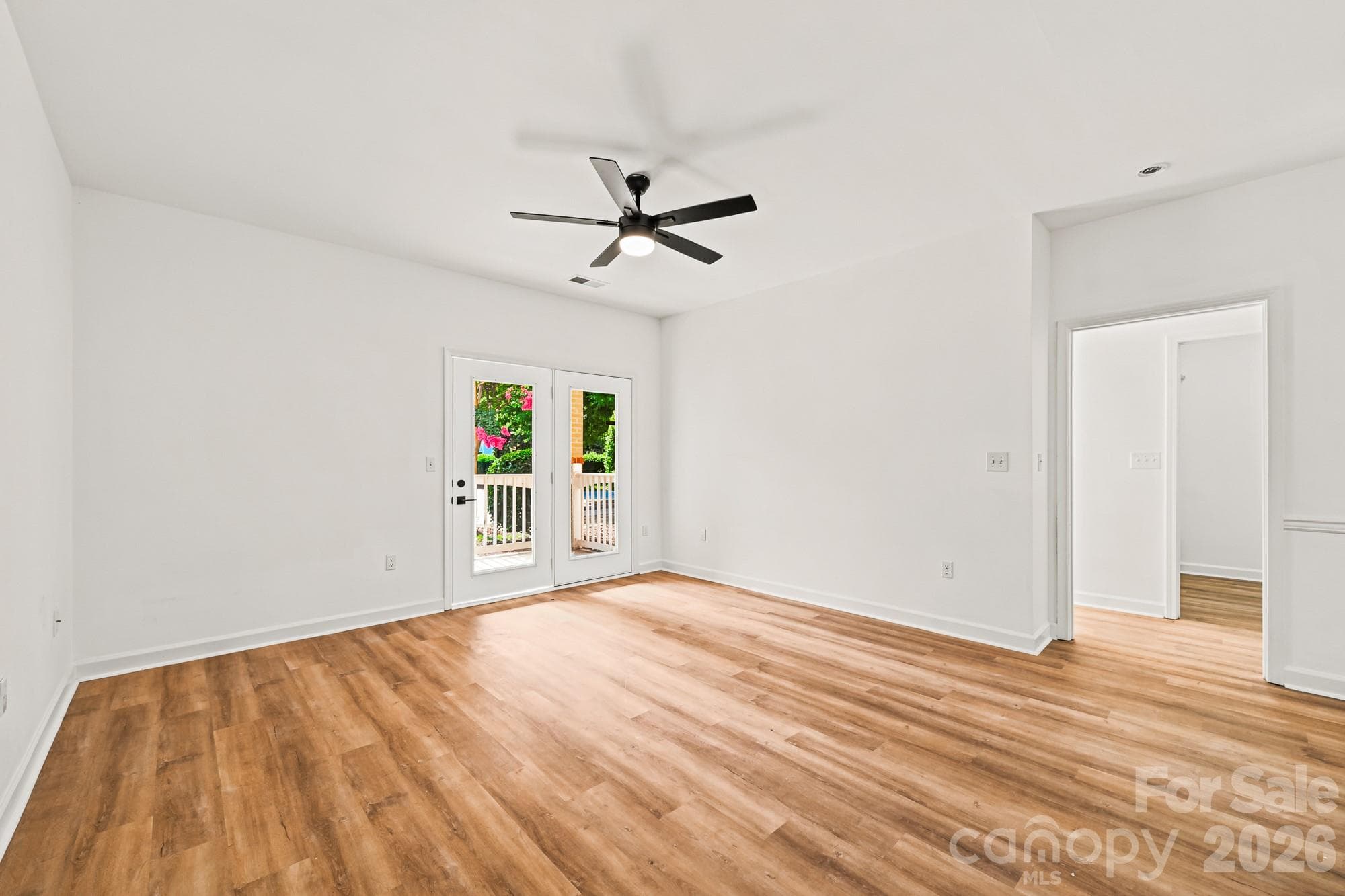 Condominium at Charlotte, photo 10 of 29