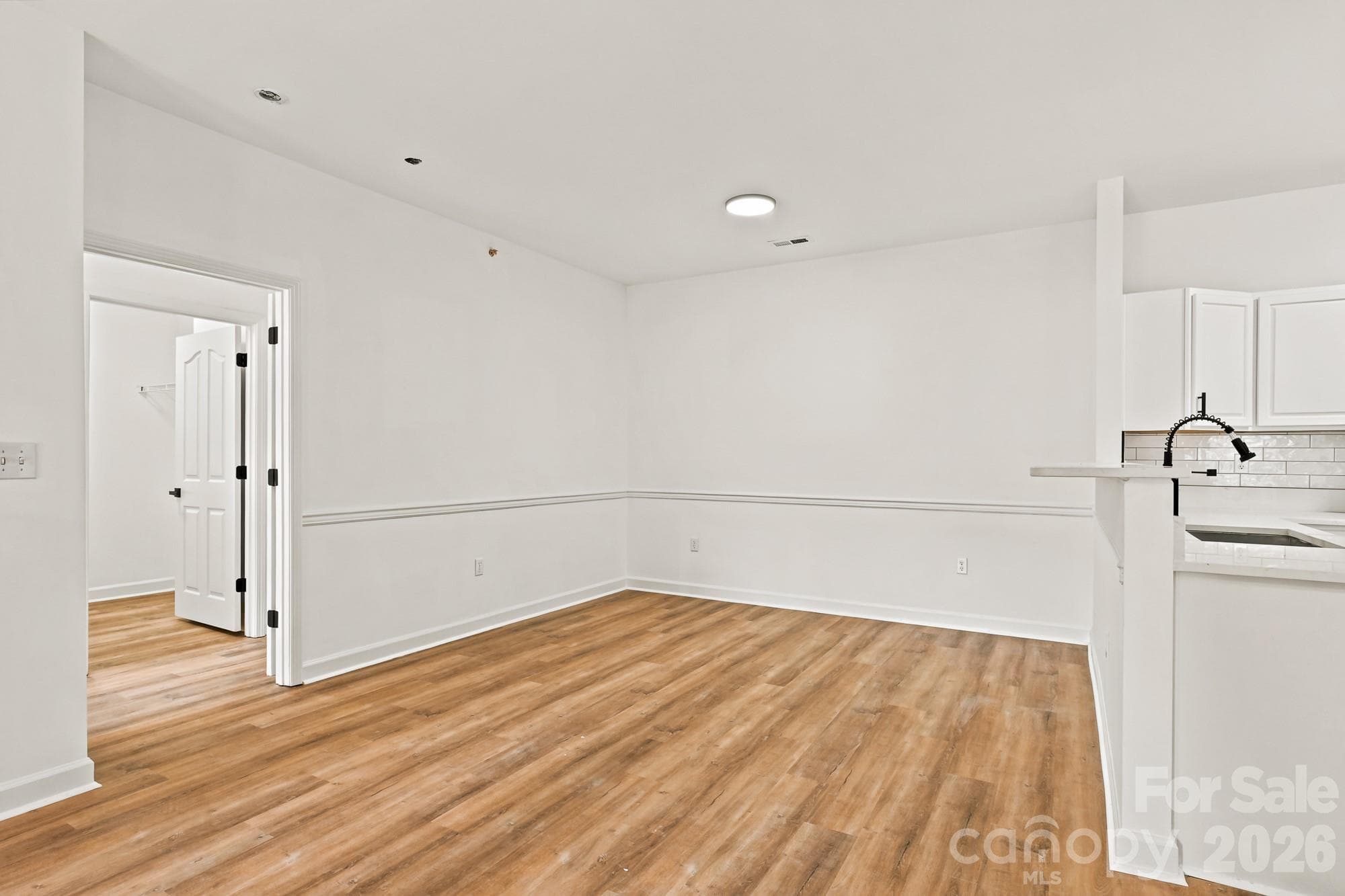 Condominium at Charlotte, photo 13 of 29