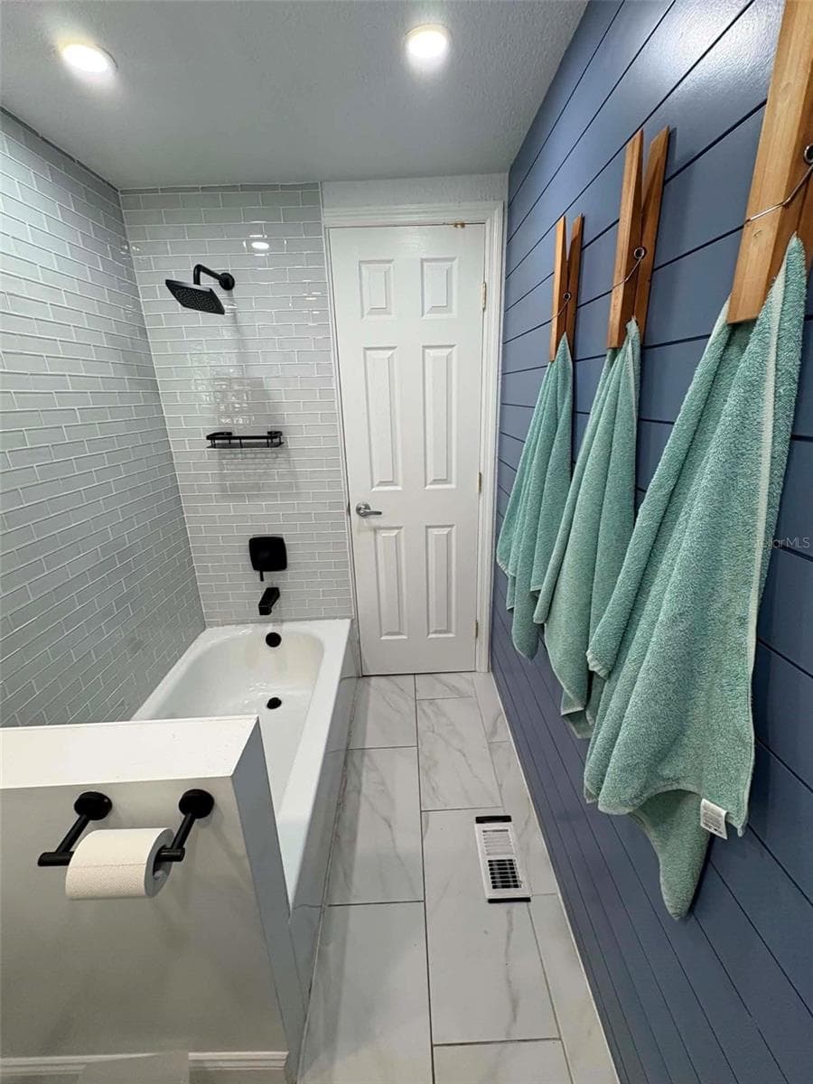 Main Bathroom - 1040 S OHIO AVE, LAKELAND
