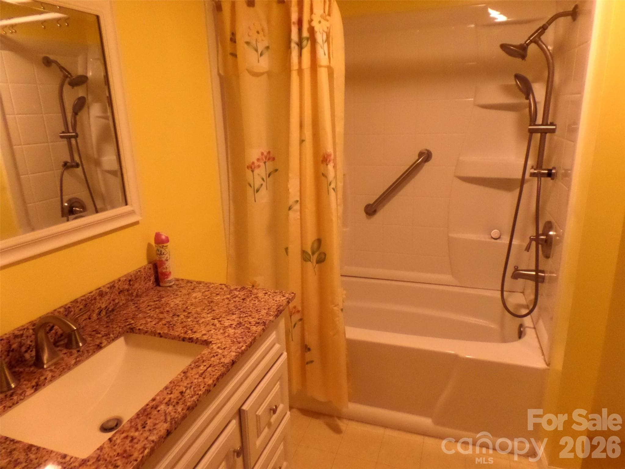 Hall bath - Claremont