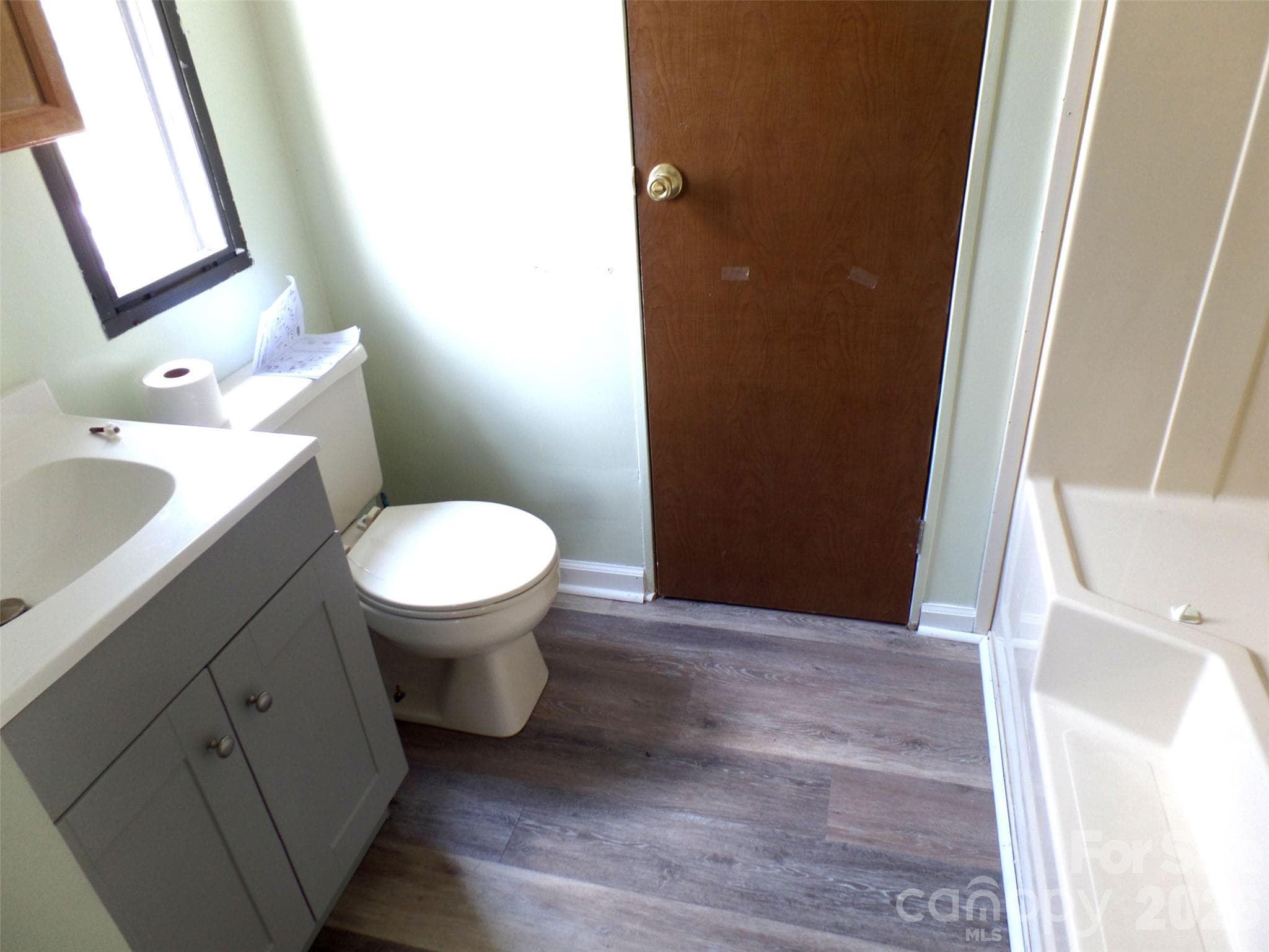 Master bath - Claremont