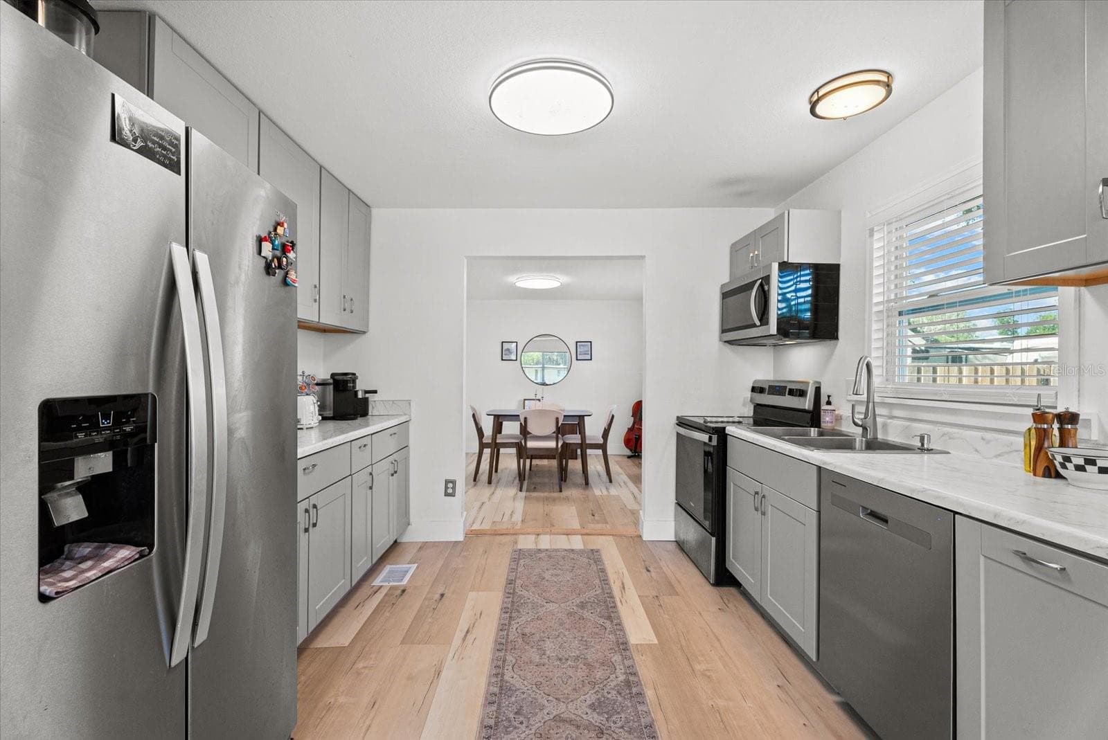 Single Family Residence at 204 6TH AVE NW, RUSKIN, photo 5 of 32