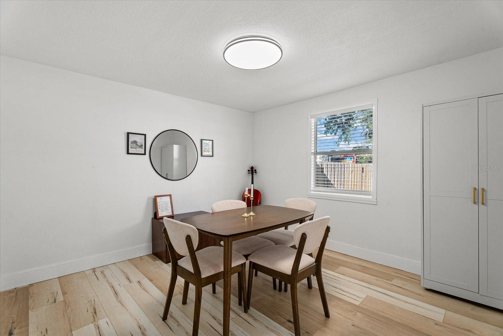 Single Family Residence at 204 6TH AVE NW, RUSKIN, photo 8 of 32