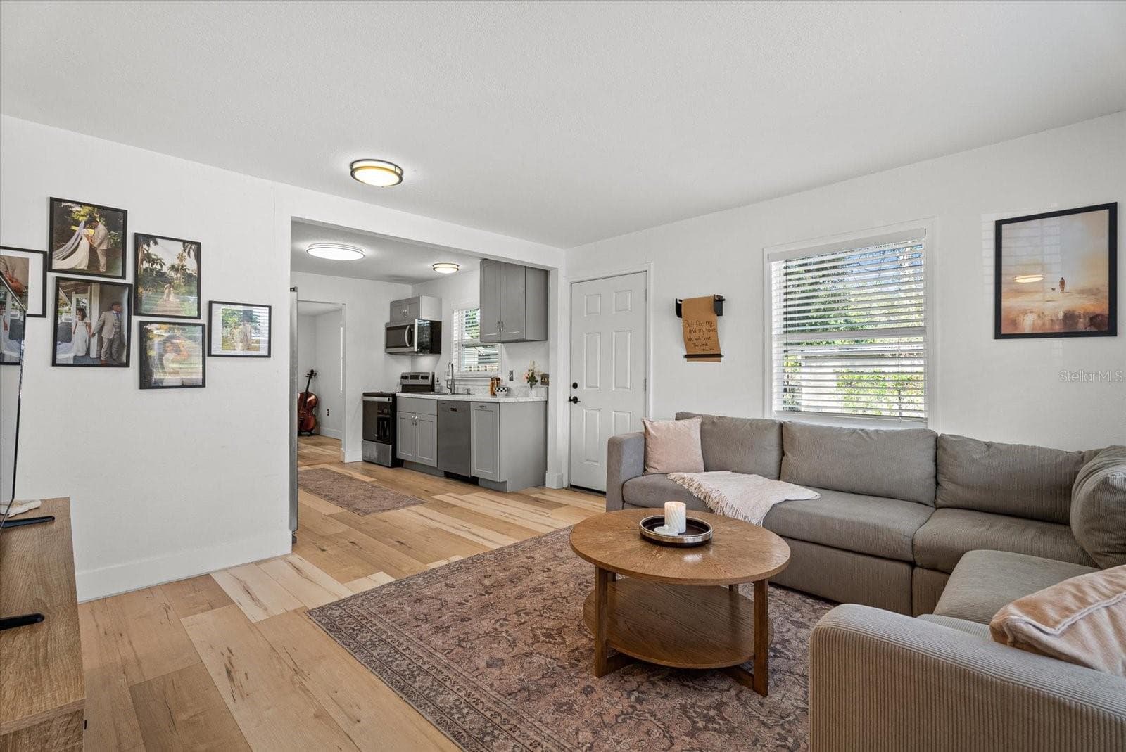 Single Family Residence at 204 6TH AVE NW, RUSKIN, photo 9 of 32