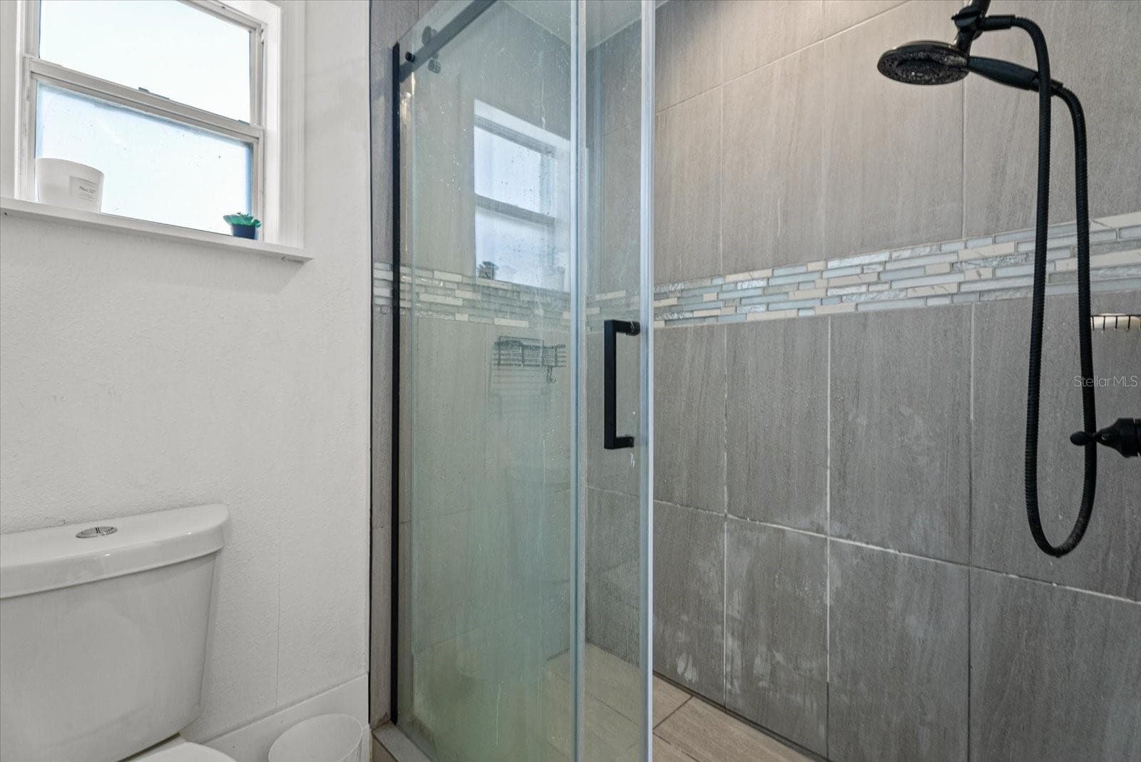 Single Family Residence at 204 6TH AVE NW, RUSKIN, photo 13 of 32