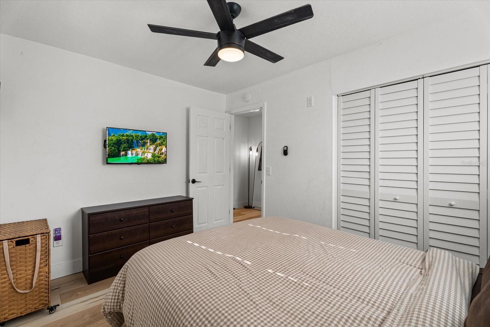 Single Family Residence at 204 6TH AVE NW, RUSKIN, photo 15 of 32