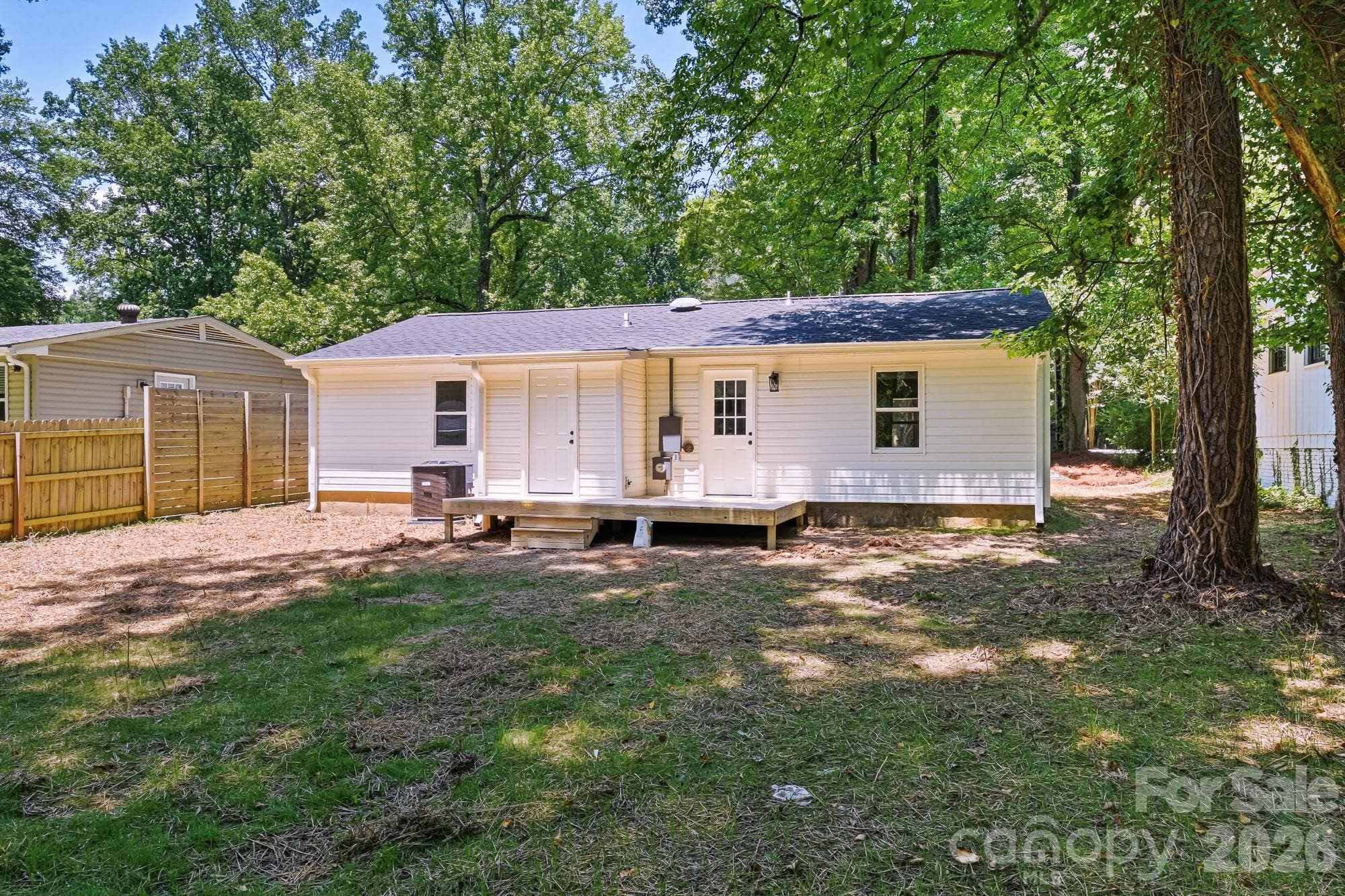 Single Family Residence at 1936 Lakedell Drive, Charlotte, photo 24 of 28
