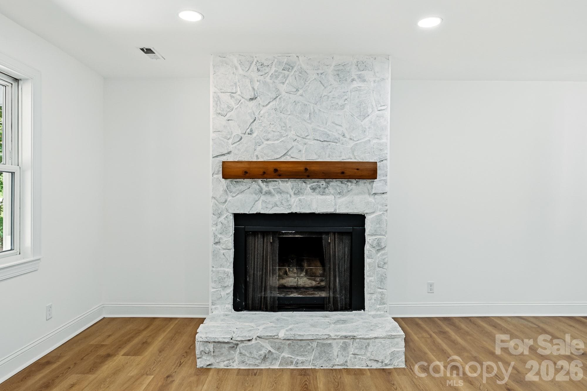Single Family Residence at 1936 Lakedell Drive, Charlotte, photo 15 of 28