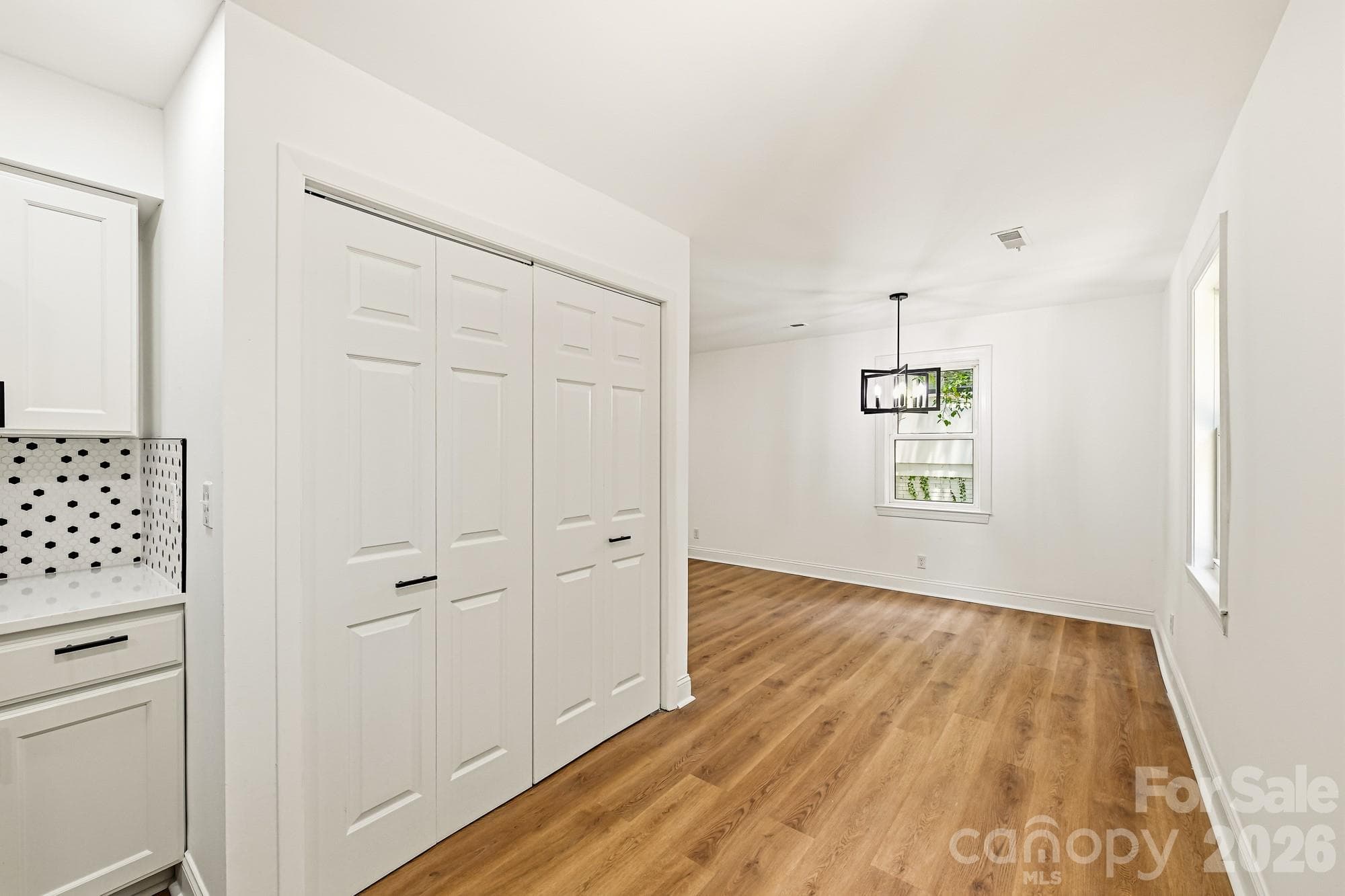 Single Family Residence at 1936 Lakedell Drive, Charlotte, photo 20 of 28