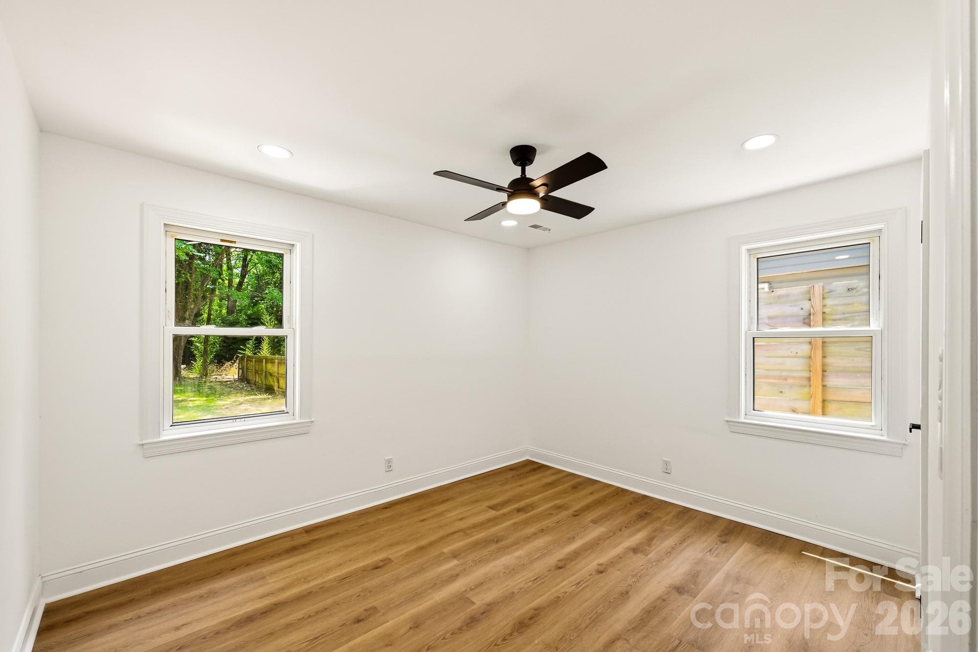 Single Family Residence at 1936 Lakedell Drive, Charlotte, photo 11 of 28