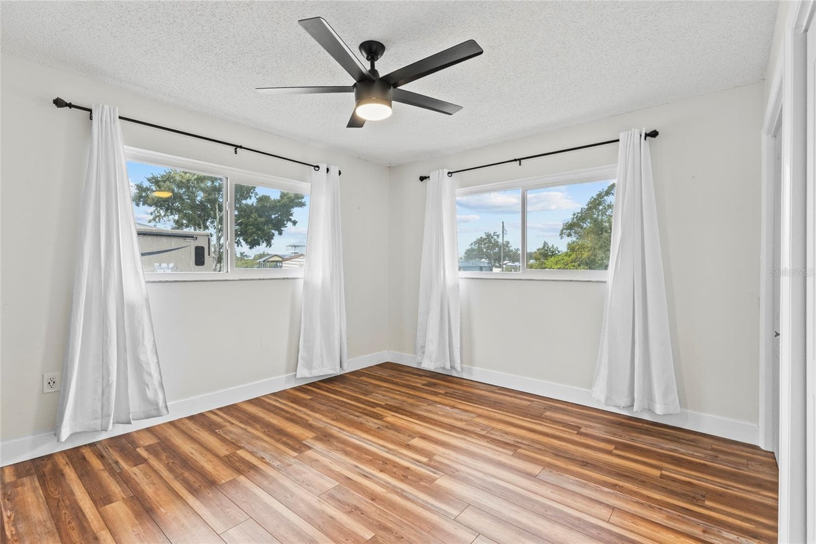 Single Family Residence at 611 LEONA AVE, ELLENTON, photo 10 of 42