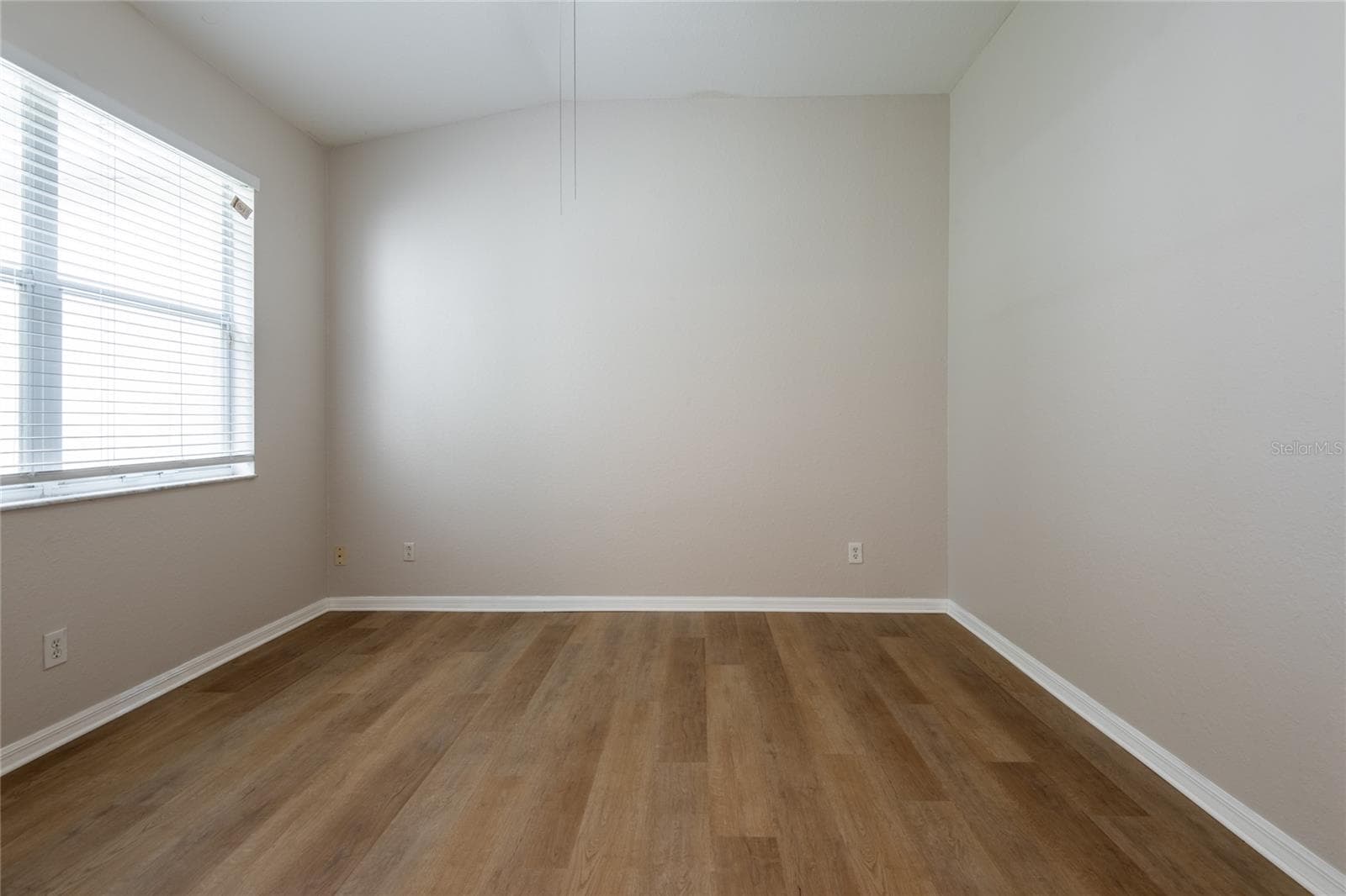 Single Family Residence at 11112 HOLLY CONE DR, RIVERVIEW, photo 6 of 38