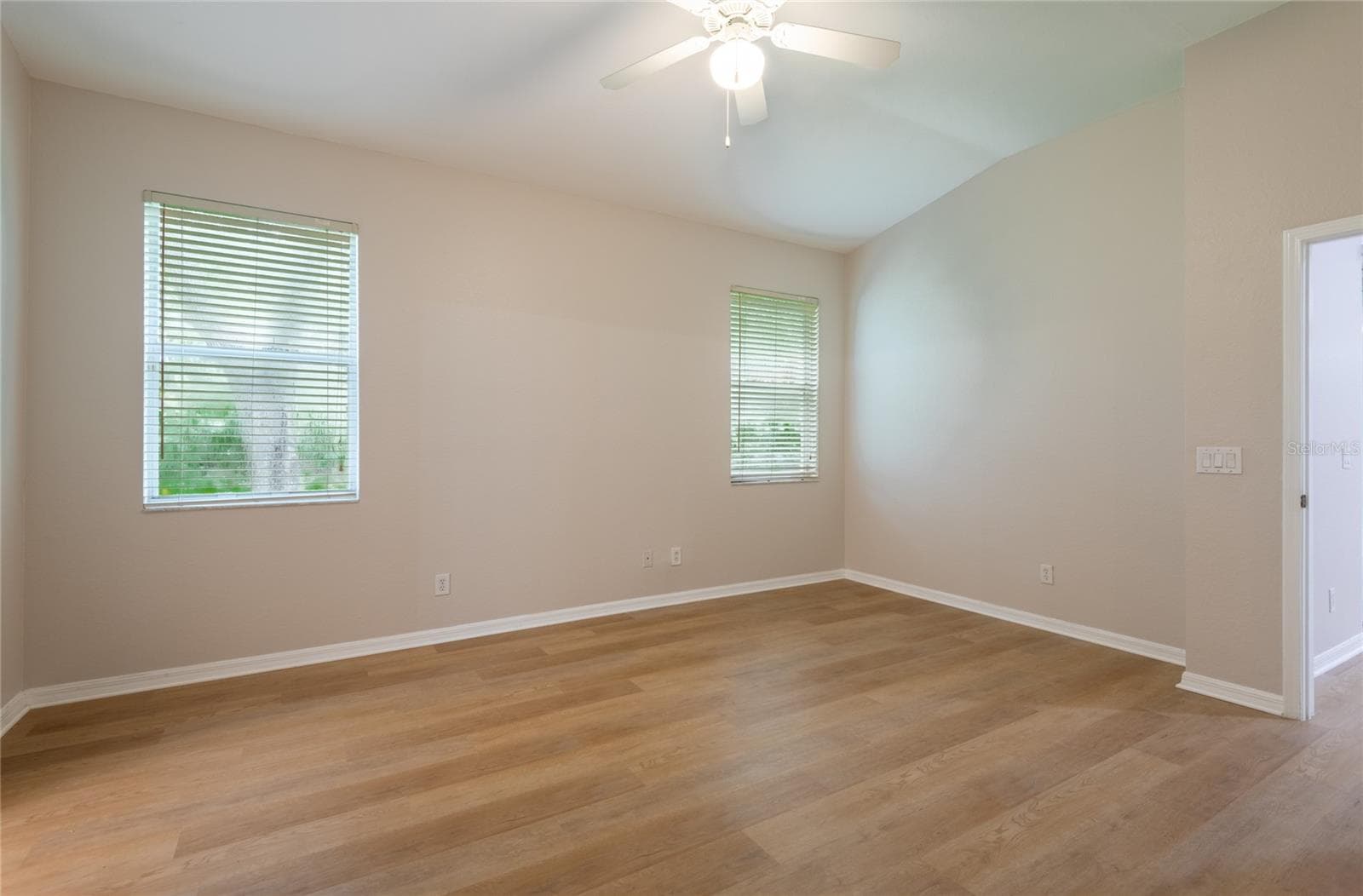 Single Family Residence at 11112 HOLLY CONE DR, RIVERVIEW, photo 22 of 38