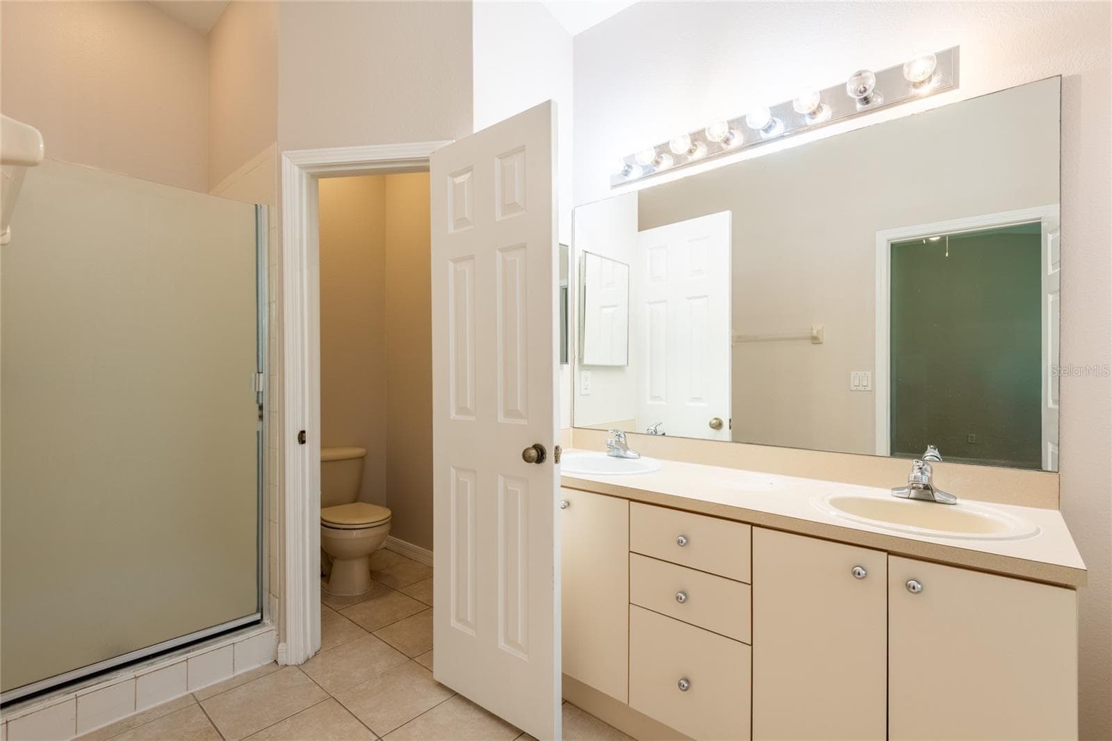 Single Family Residence at 11112 HOLLY CONE DR, RIVERVIEW, photo 26 of 38