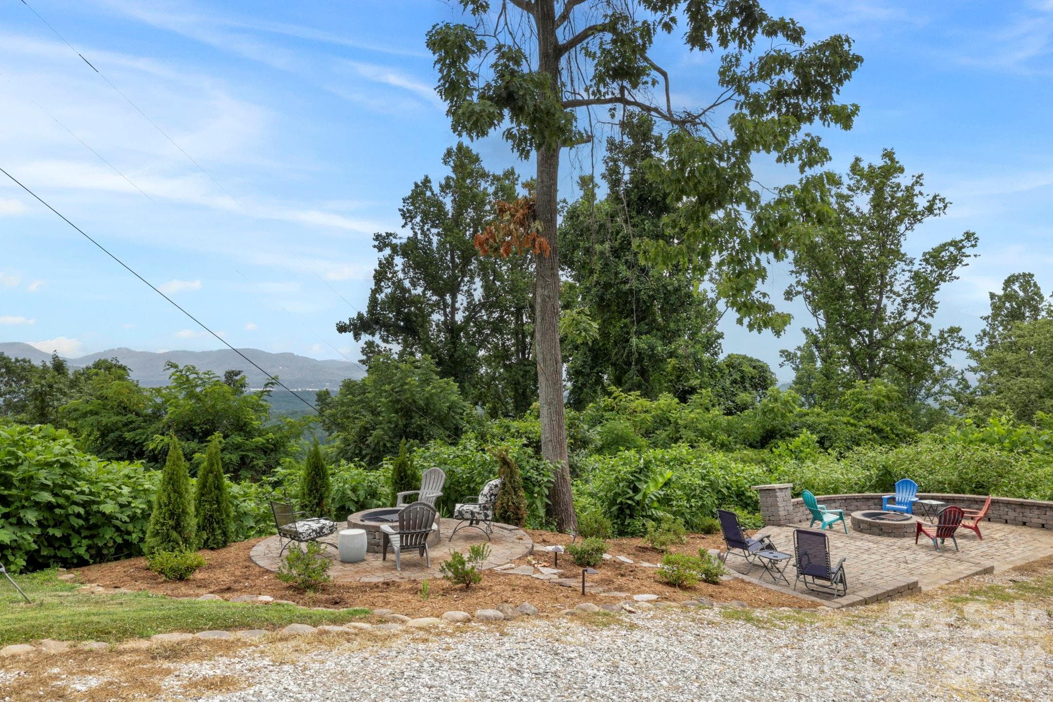 Outdoor entertaining spaces - 26 Crestwood Drive, Arden