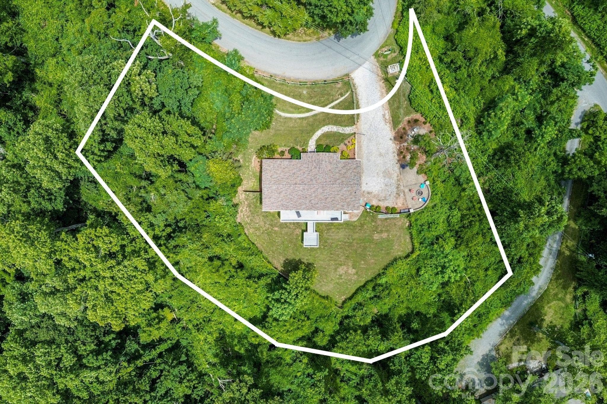 Approximate lot lines - 26 Crestwood Drive, Arden