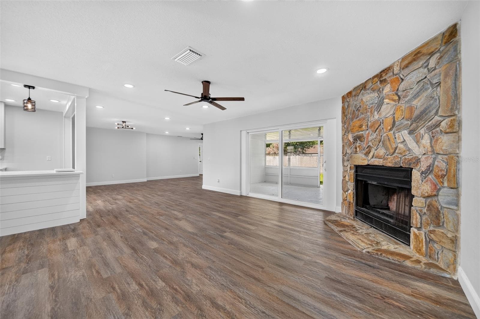 Single Family Residence at 12100 CAROLINA WOODS LN, ORLANDO, photo 15 of 33