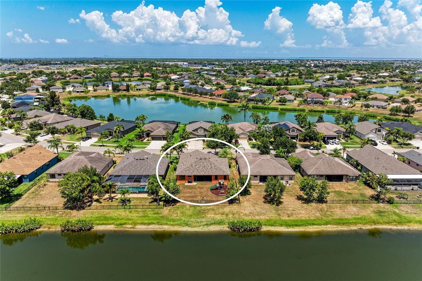Single Family Residence at 316 STAR SHELL DR, APOLLO BEACH, photo 2 of 57