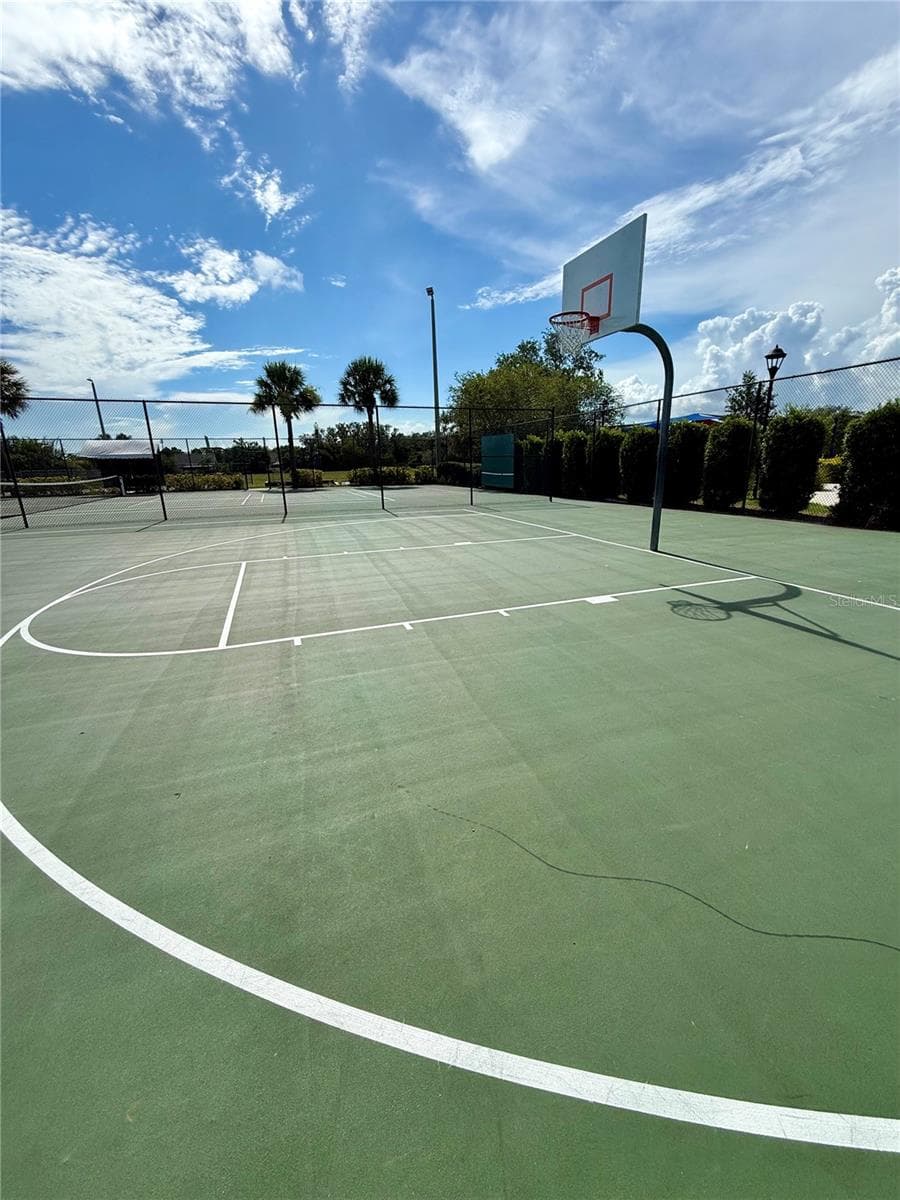 Basket Ball Court - 7605 NOTTINGHILL SKY DR, APOLLO BEACH