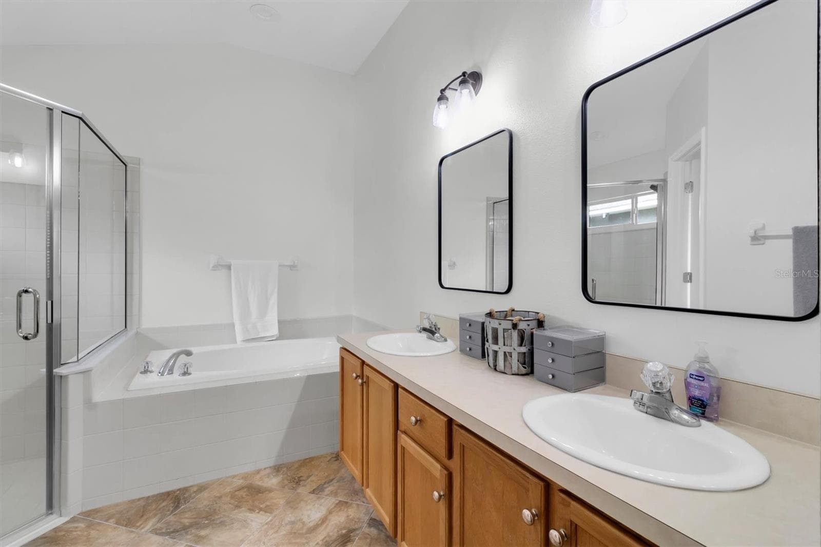 Single Family Residence at 7832 BLUE SPRING DR, LAND O LAKES, photo 18 of 50