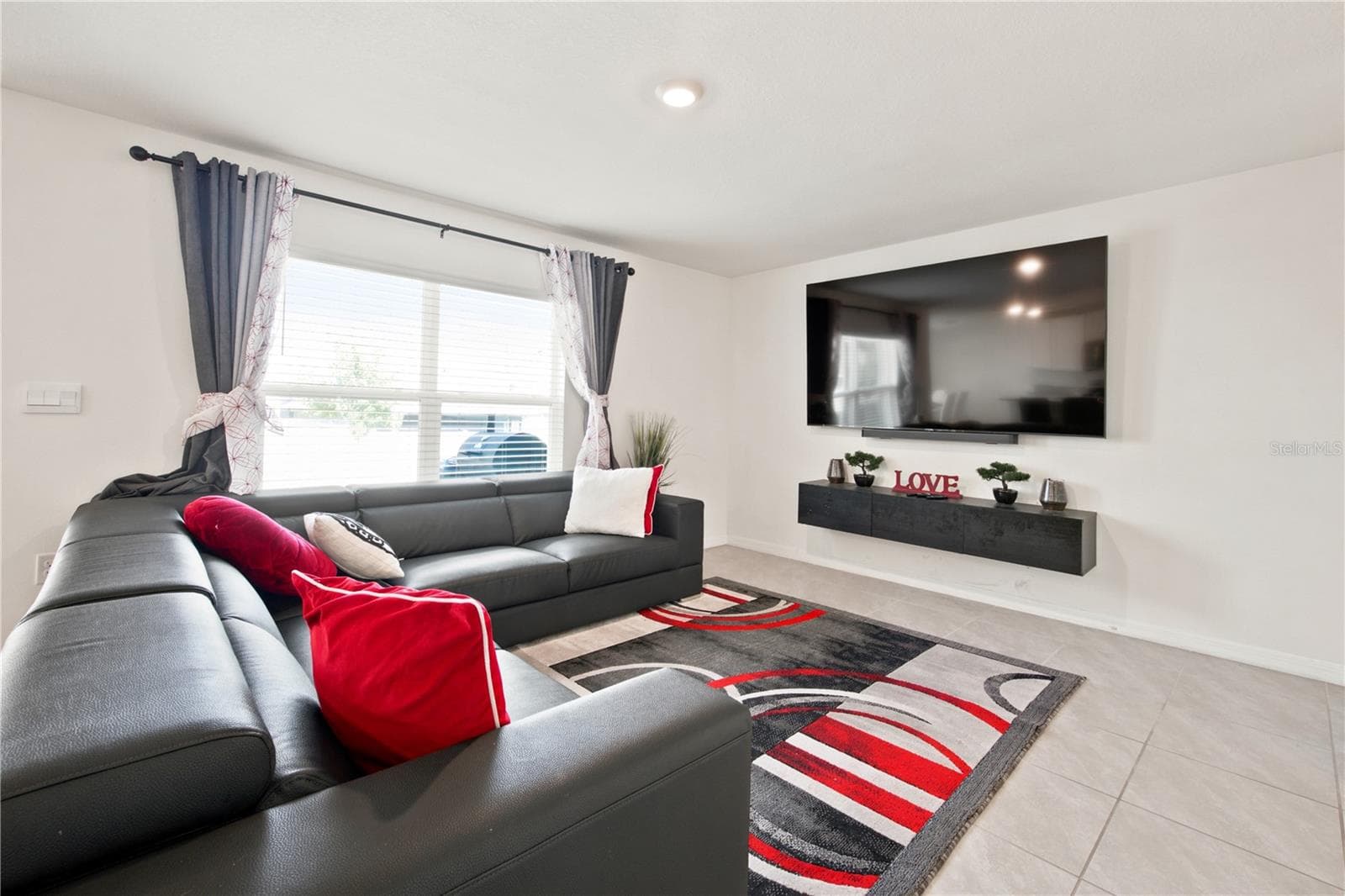 Great Room - 8709 SW 46TH AVE, OCALA