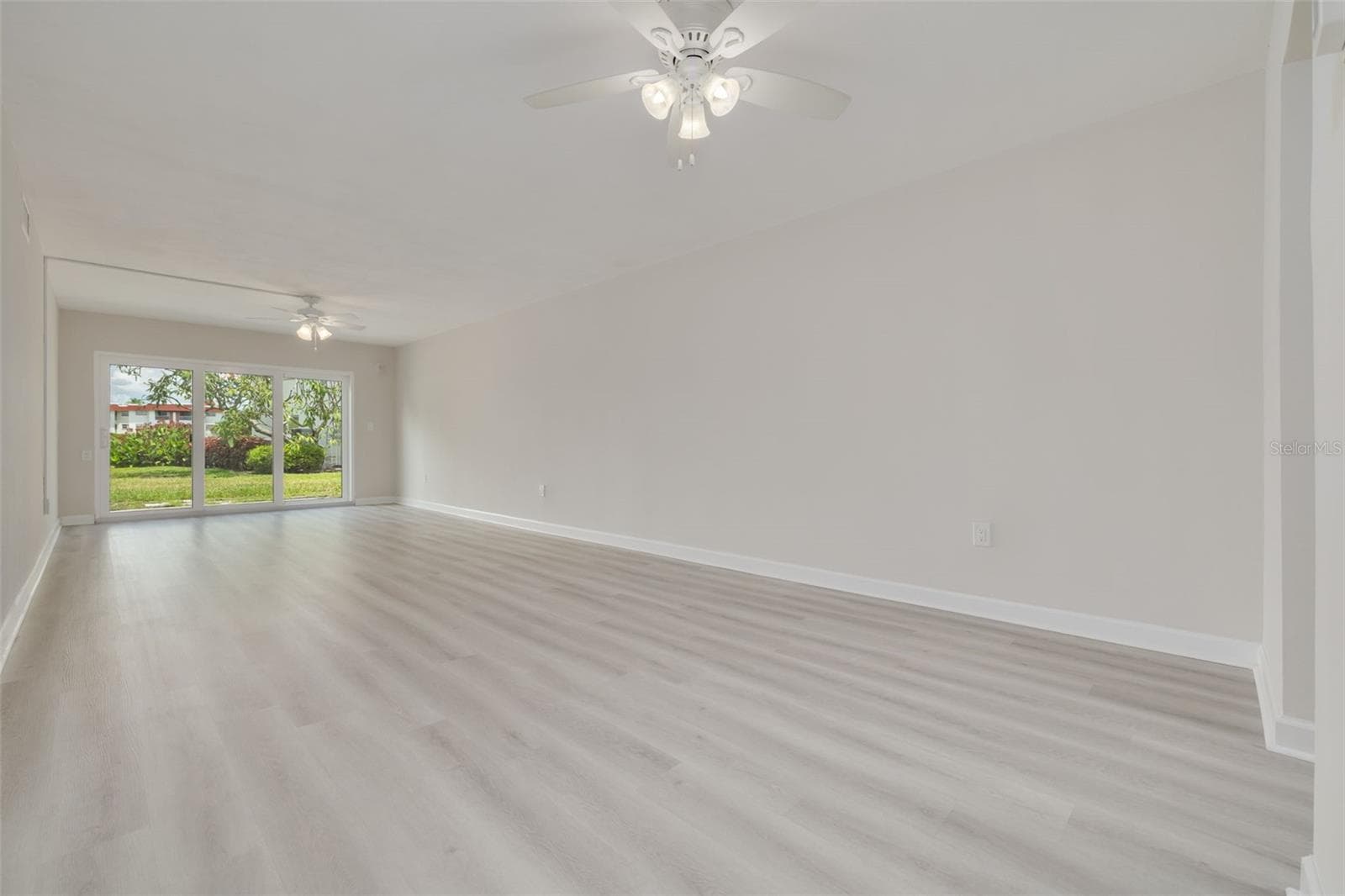 Condominium at 4550 OVERLOOK DR NE #155, ST PETERSBURG, photo 6 of 46