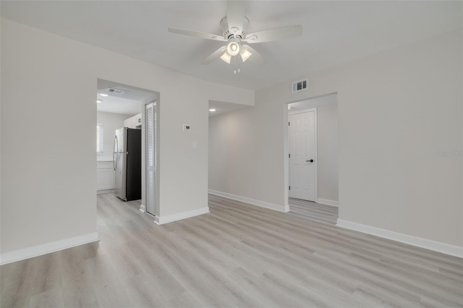 Condominium at 4550 OVERLOOK DR NE #155, ST PETERSBURG, photo 12 of 46