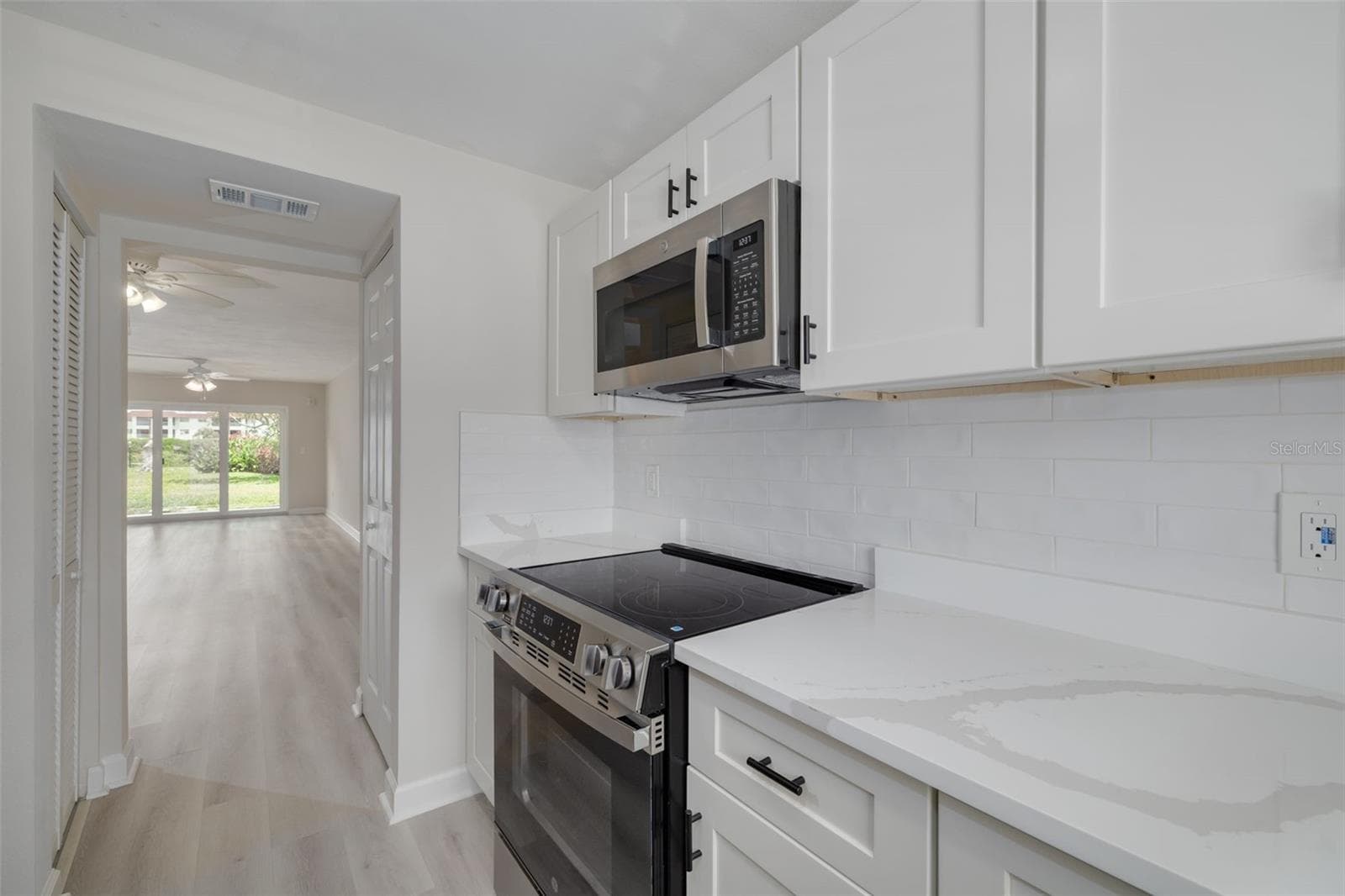 Condominium at 4550 OVERLOOK DR NE #155, ST PETERSBURG, photo 15 of 46