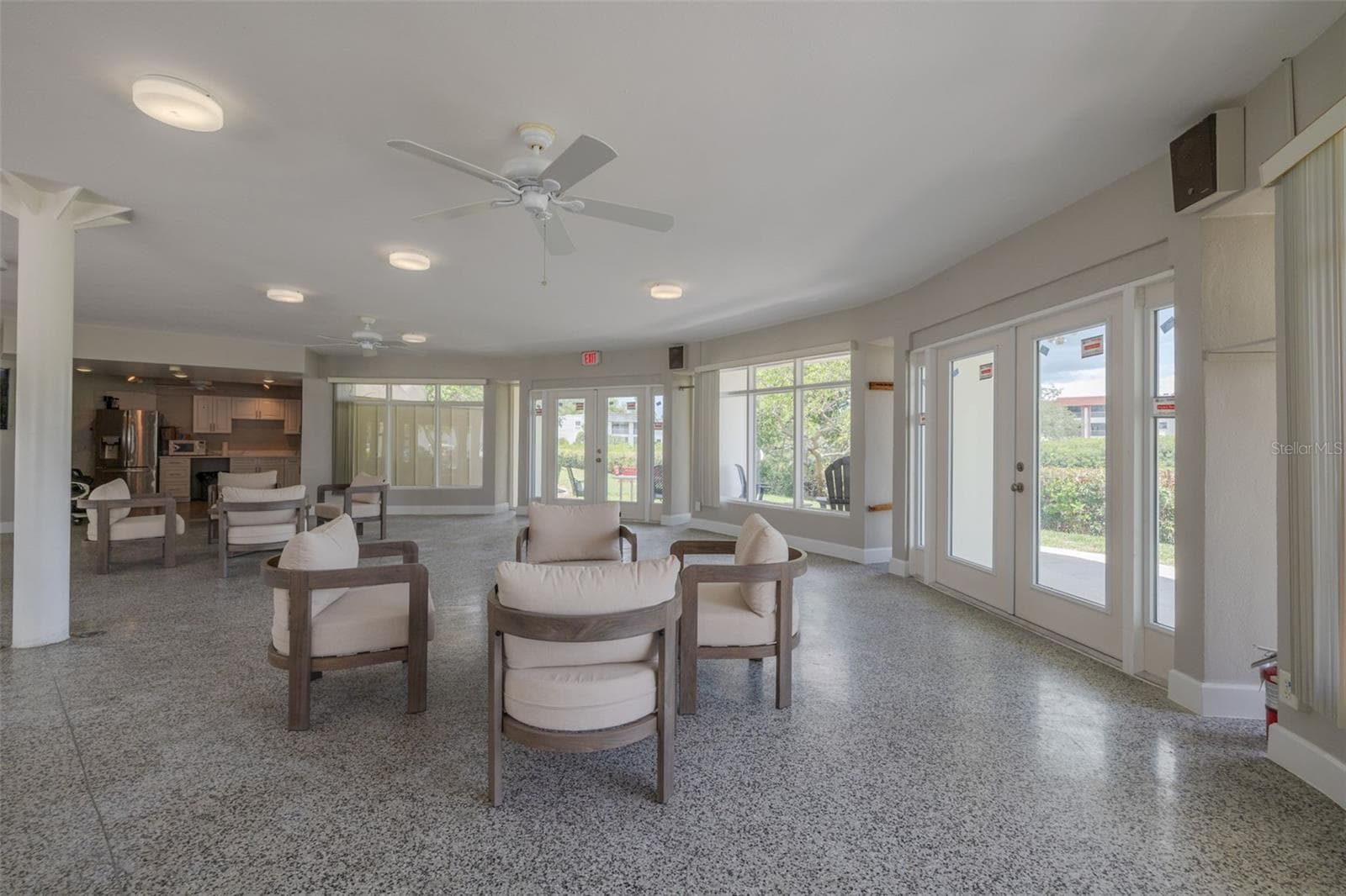 Condominium at 4550 OVERLOOK DR NE #155, ST PETERSBURG, photo 34 of 46