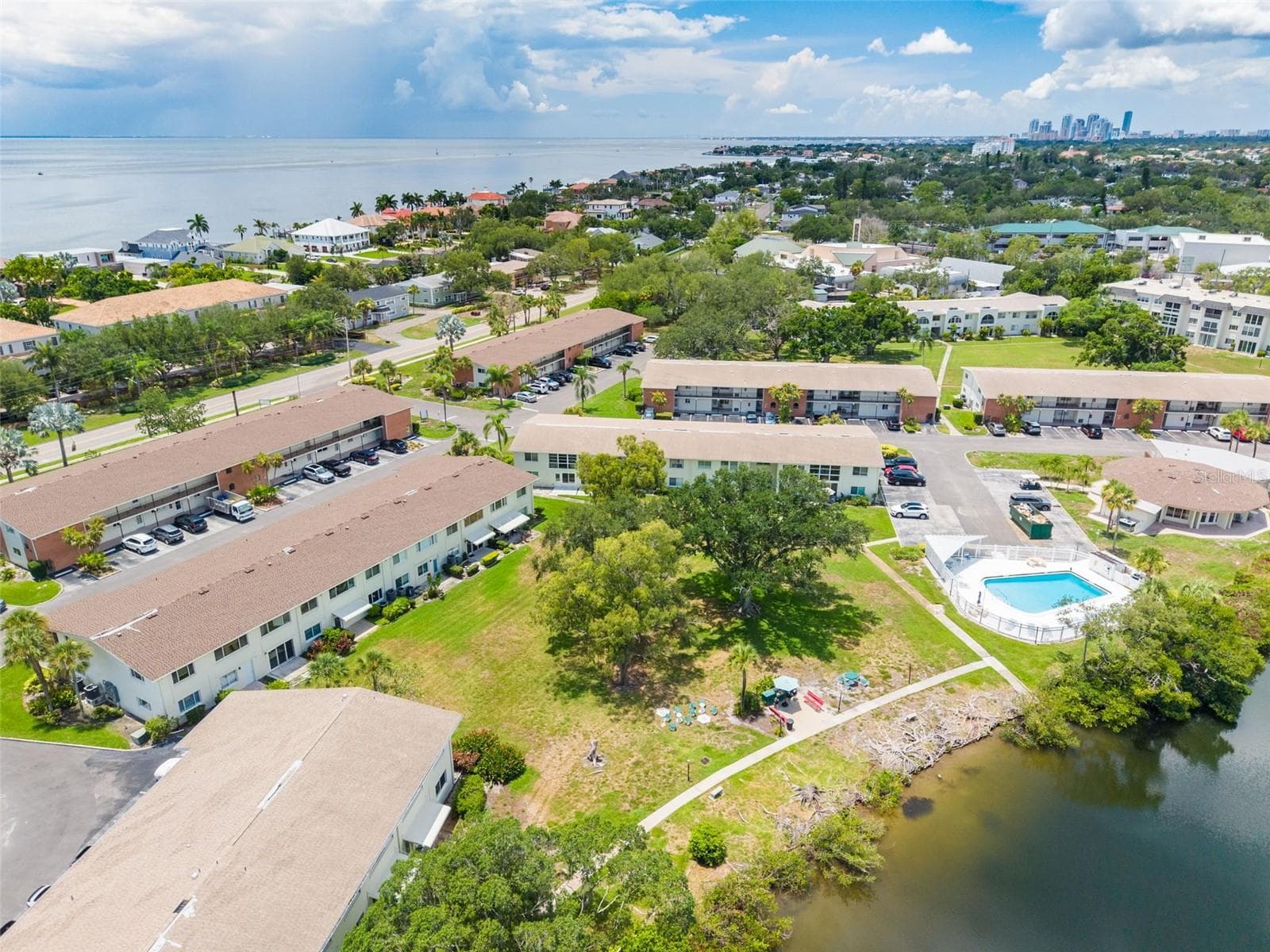 Condominium at 4550 OVERLOOK DR NE #155, ST PETERSBURG, photo 43 of 46