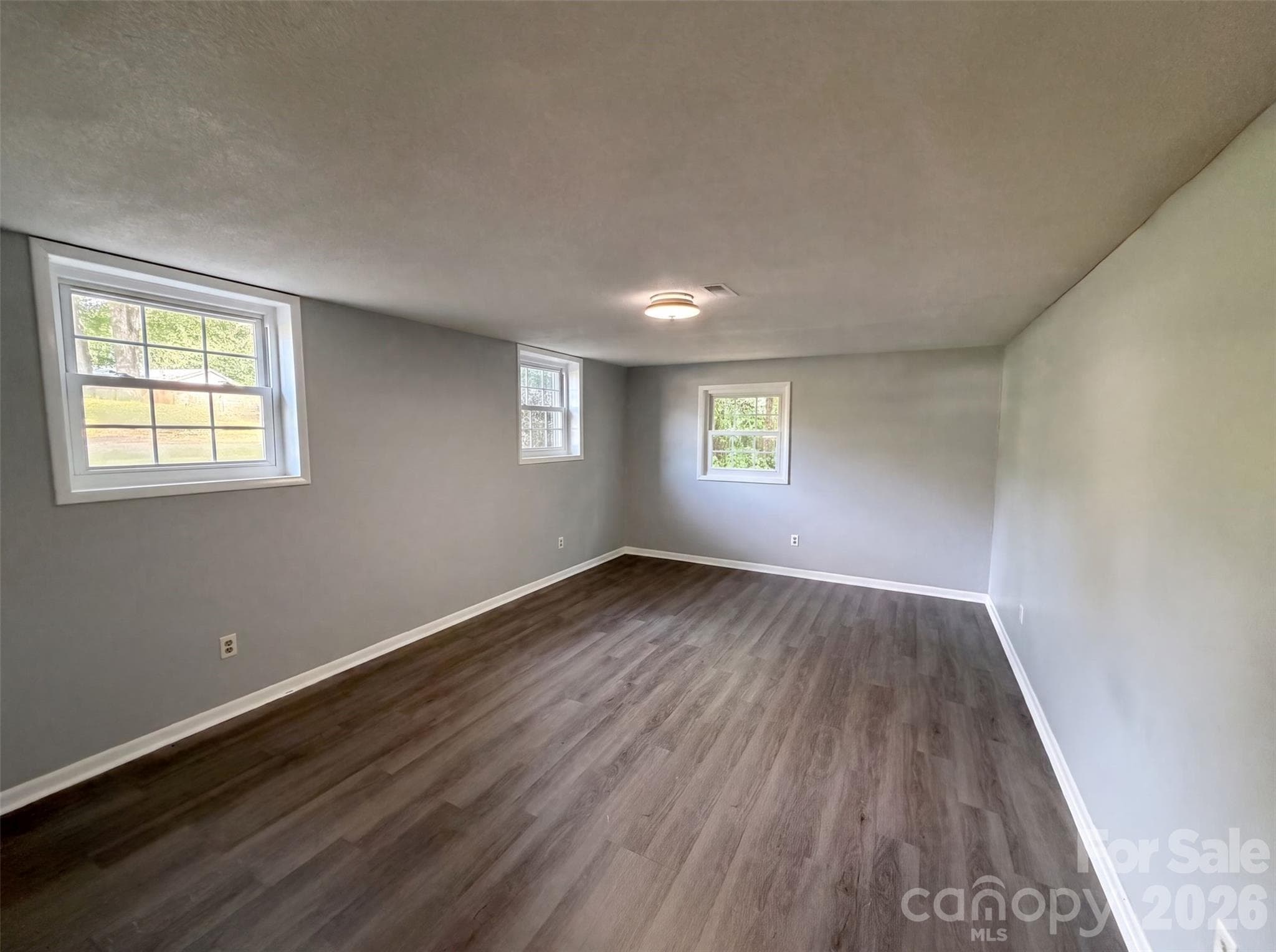 Single Family Residence at 1716 Timberlane Street, Gastonia, photo 6 of 17