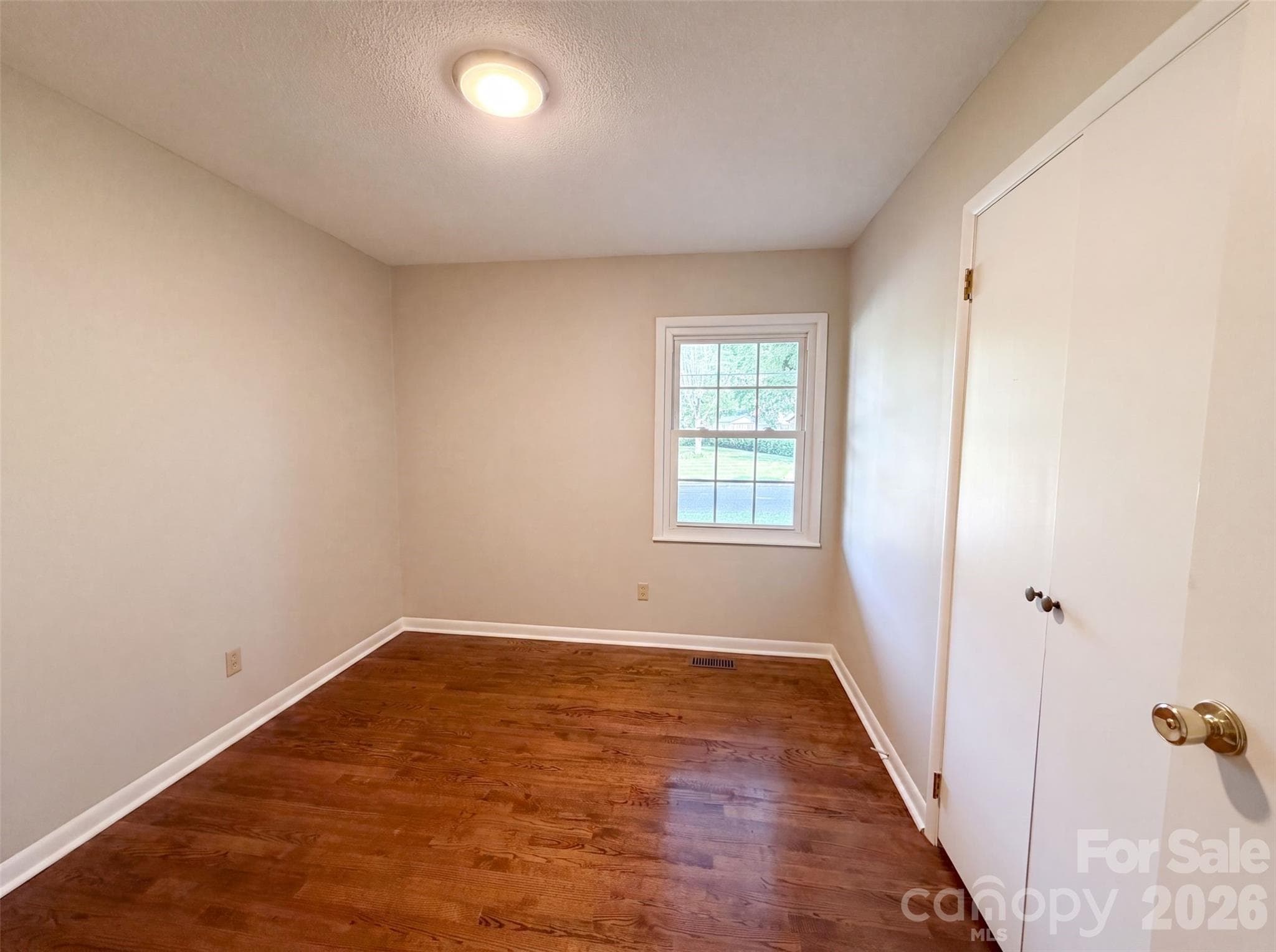 Single Family Residence at 1716 Timberlane Street, Gastonia, photo 12 of 17