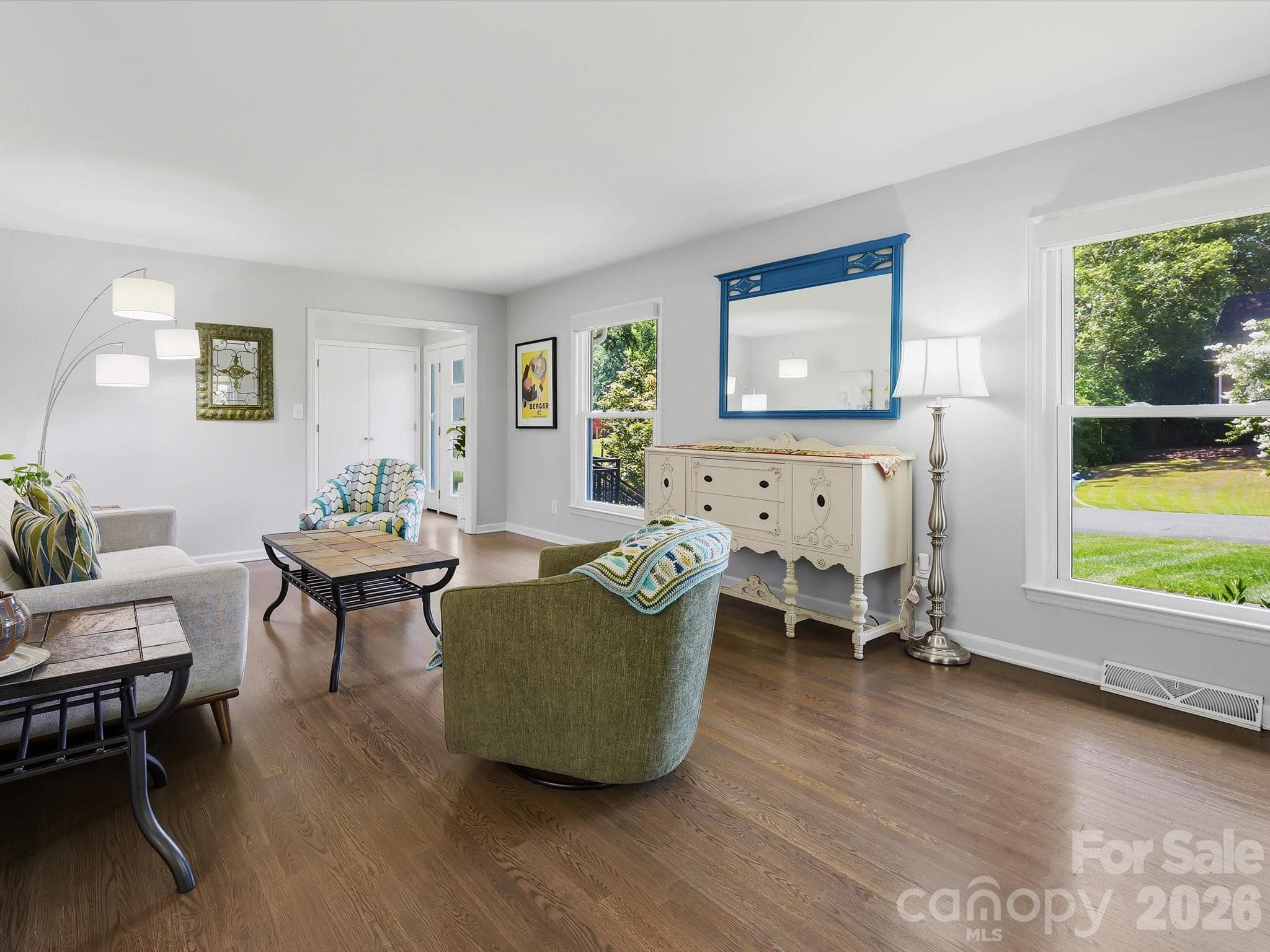 Single Family Residence at 6419 Morven Lane, Charlotte, photo 6 of 39