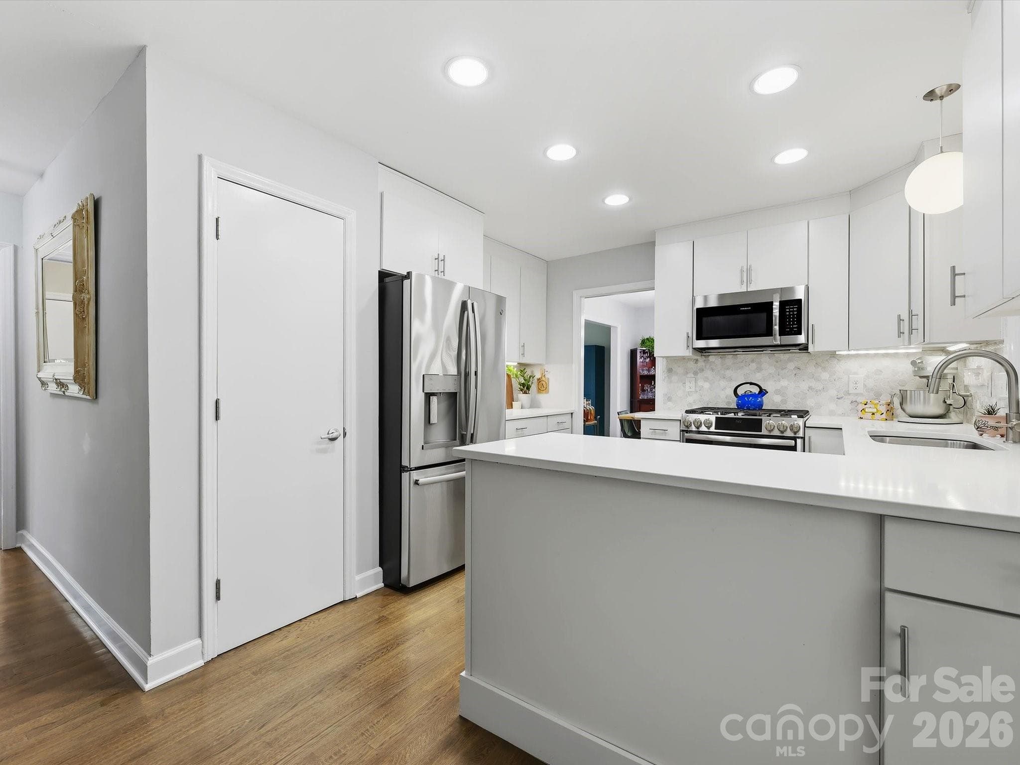 Single Family Residence at 6419 Morven Lane, Charlotte, photo 11 of 39